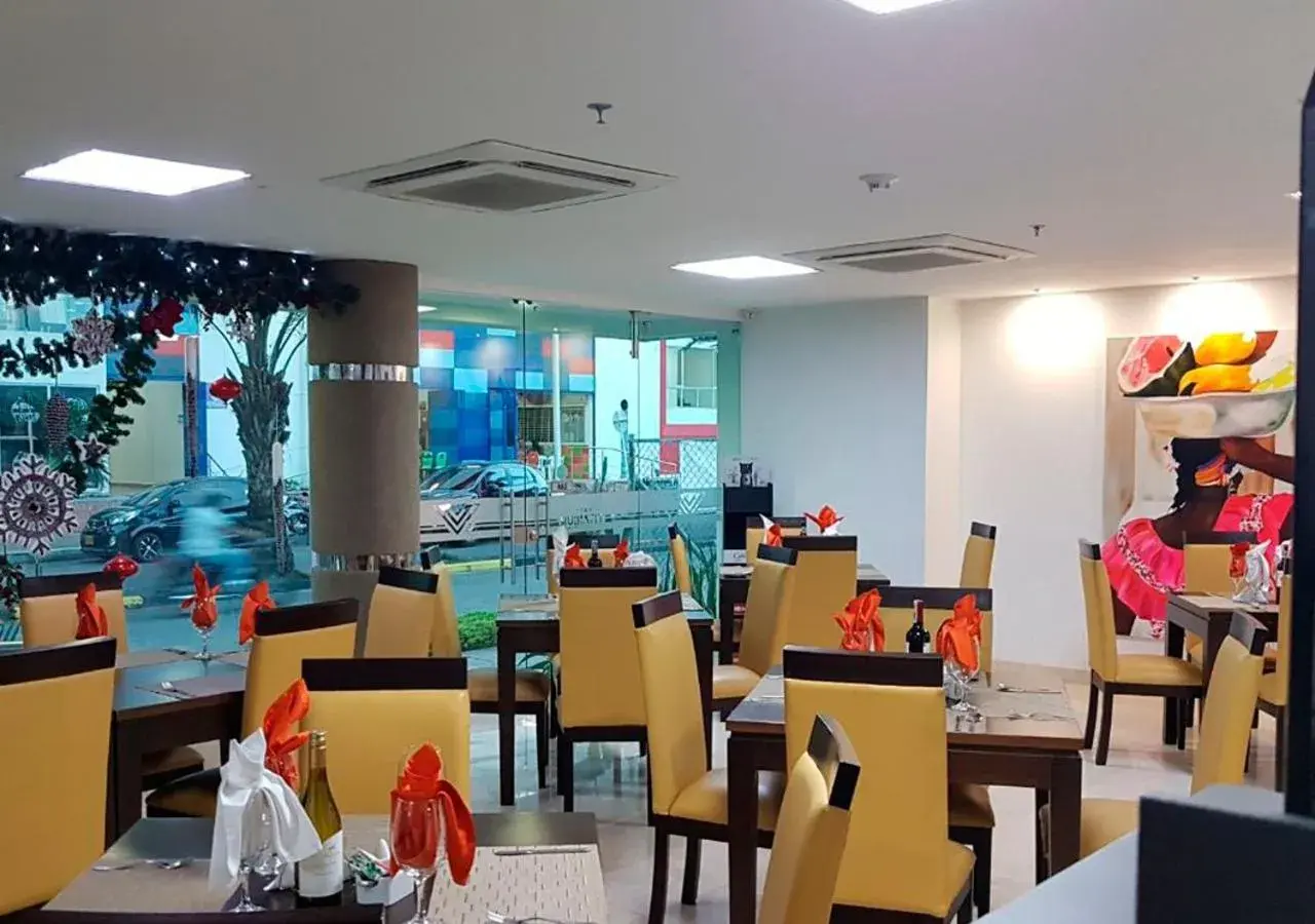 Restaurant/places to eat in Hotel Titanium Plaza Restaurant/places to eat in Hotel Titanium Plaza