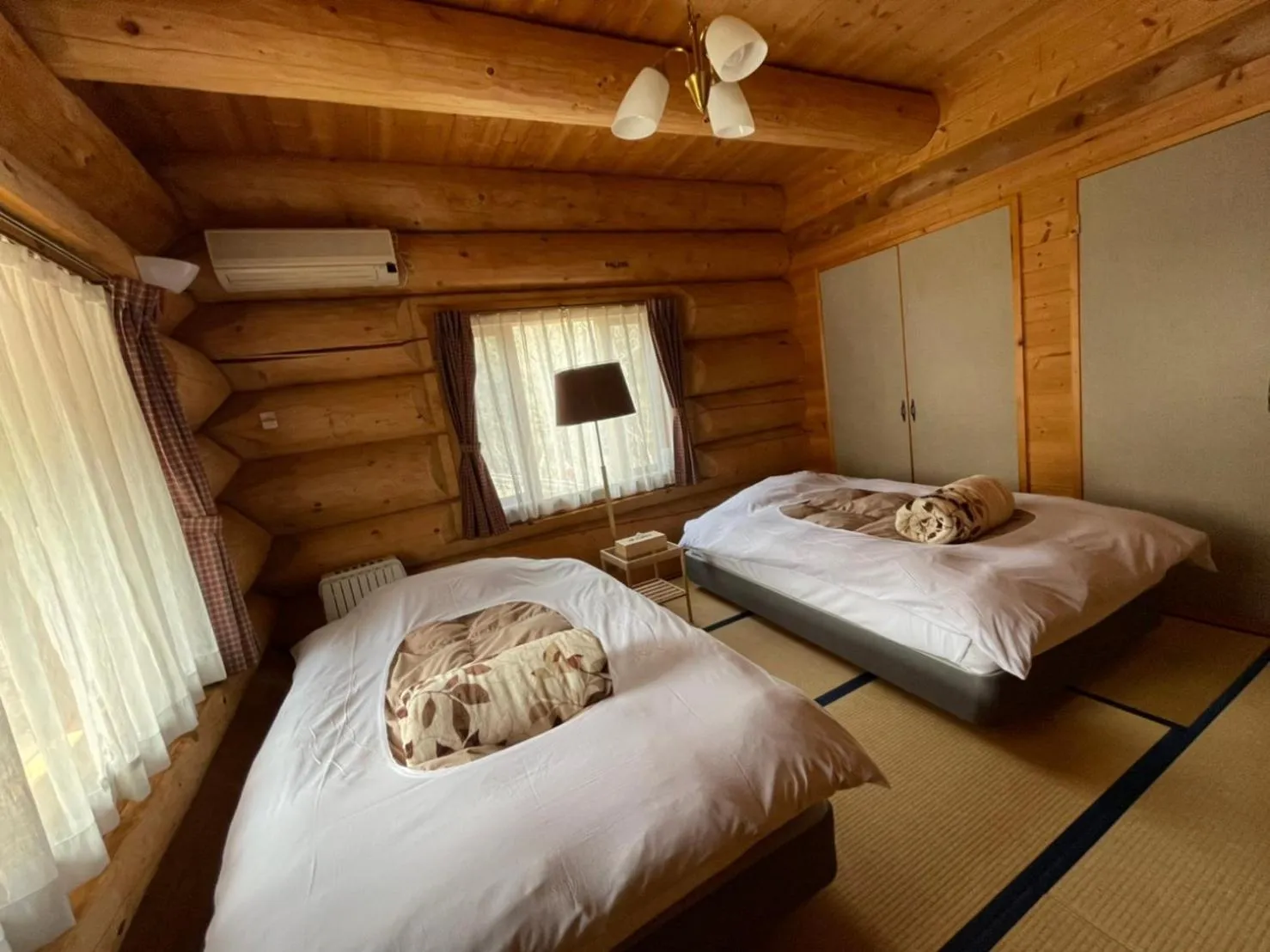 Bed in Hakuba Canadian Lodge