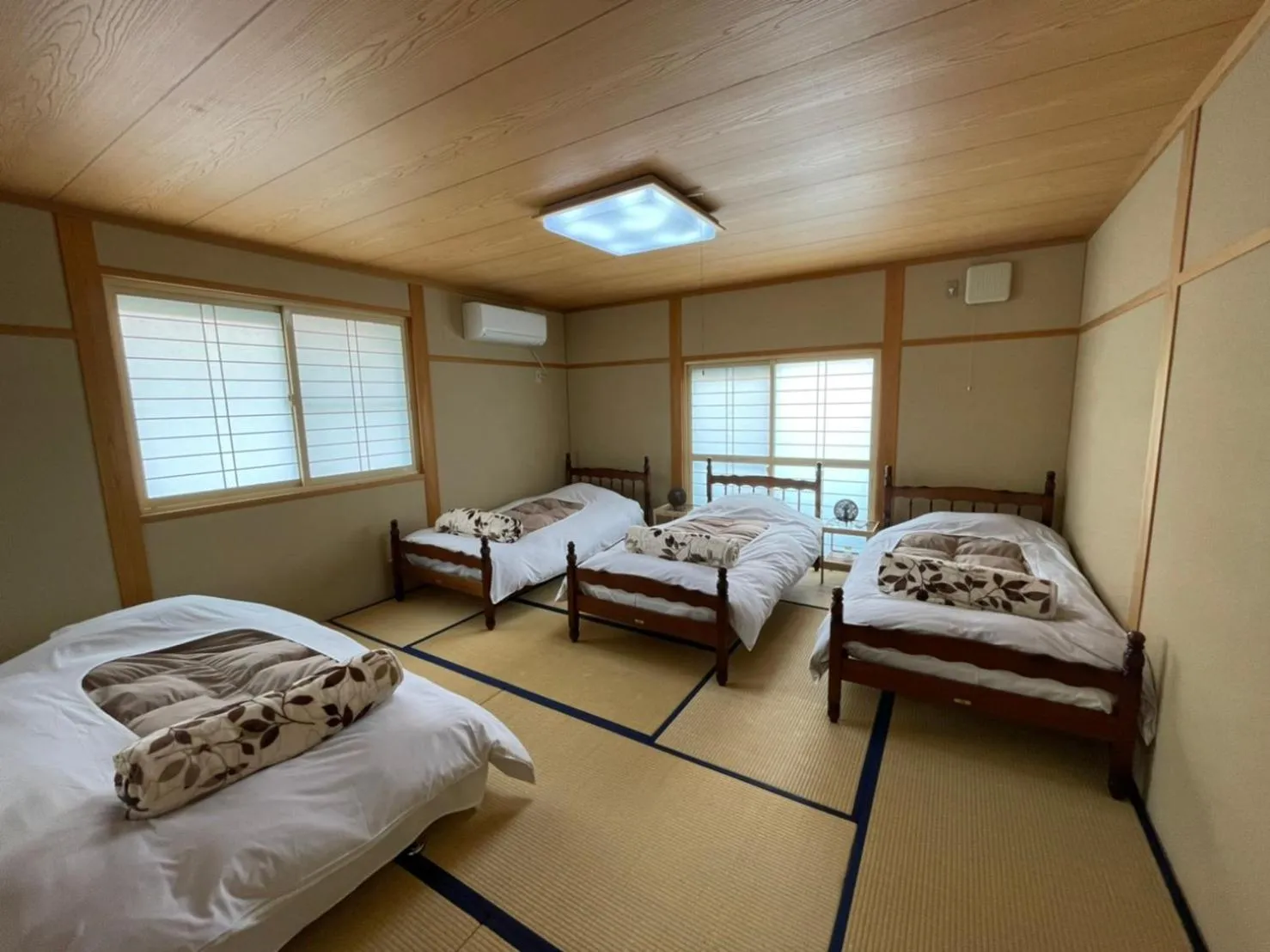 Bed in Hakuba Canadian Lodge