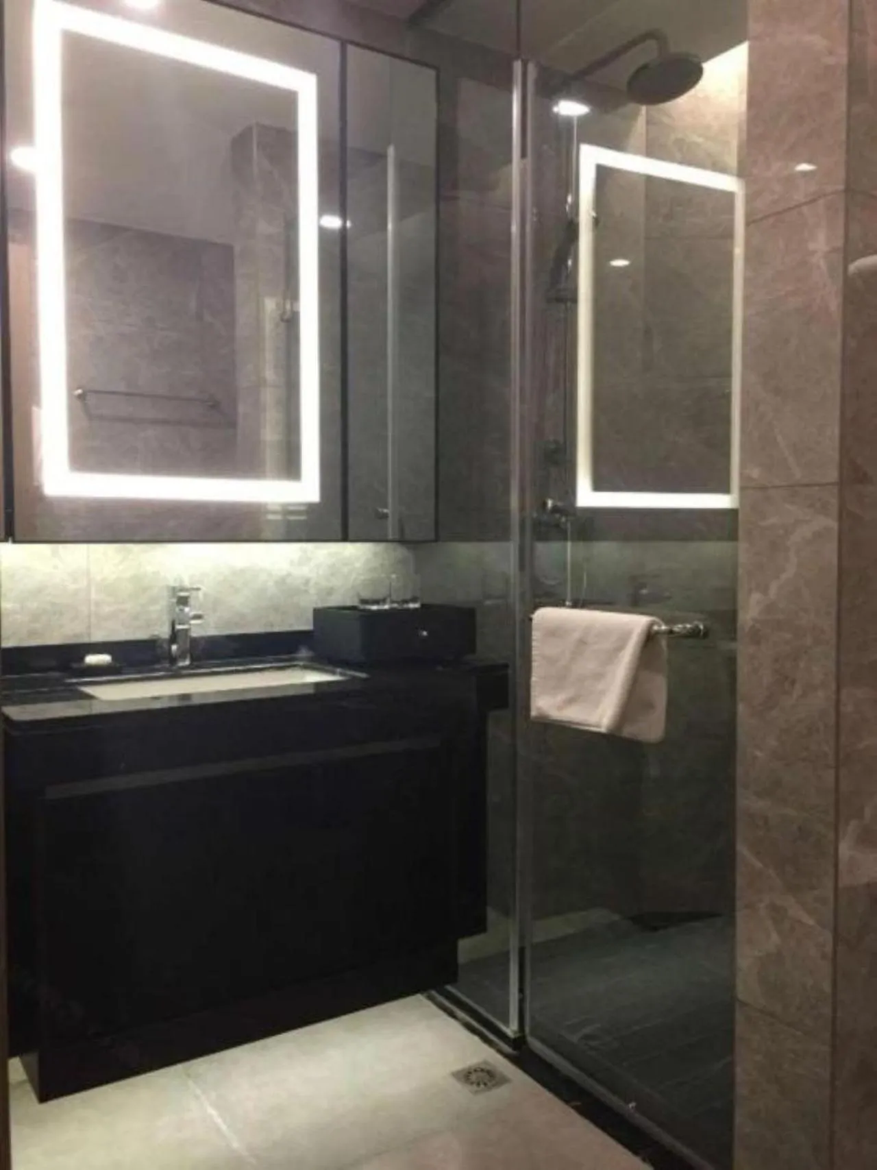 Bathroom in Somerset Yangtze River Chongqing