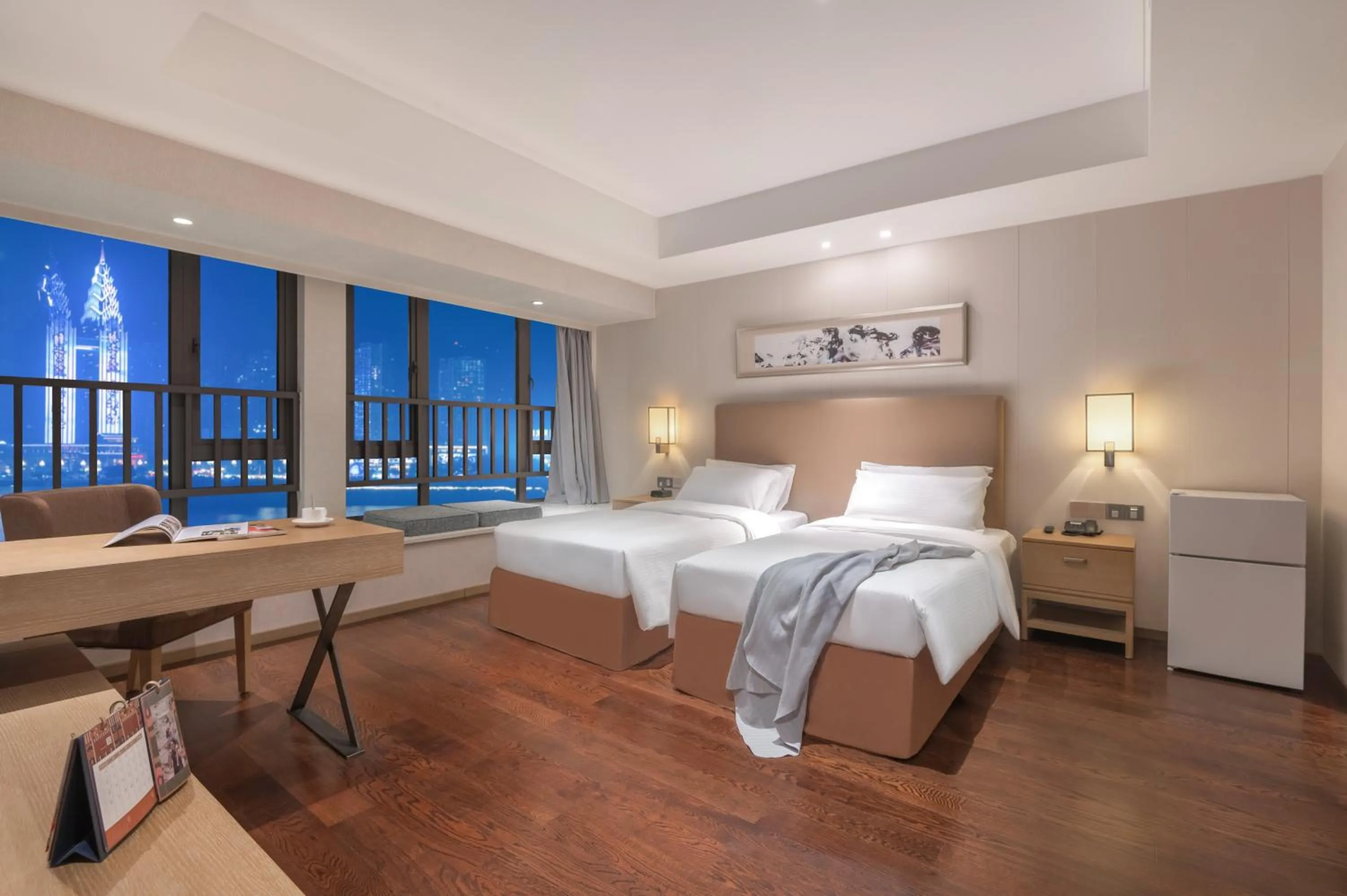 Bedroom, Bed in Somerset Yangtze River Chongqing