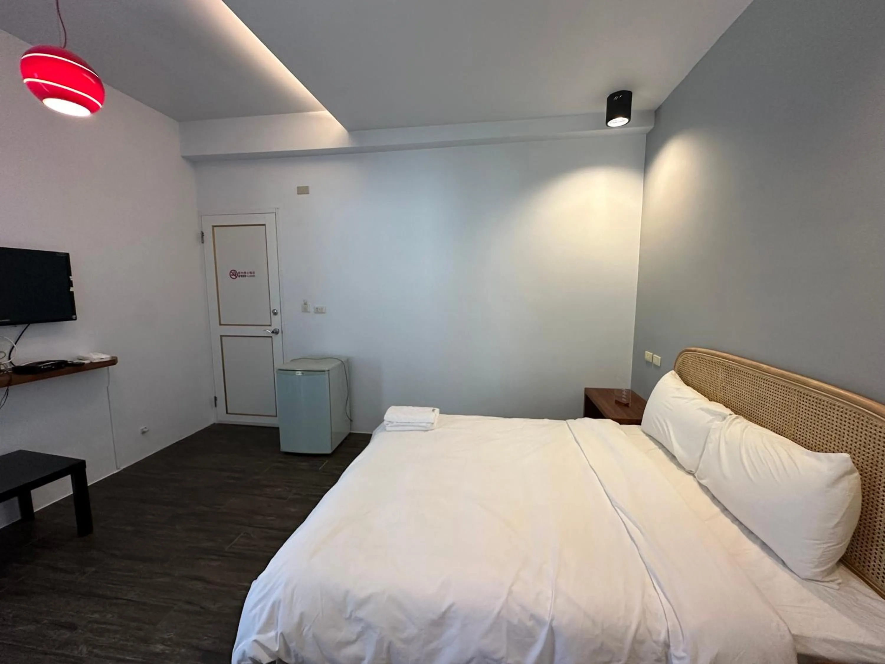 Bed in Snore Inn
