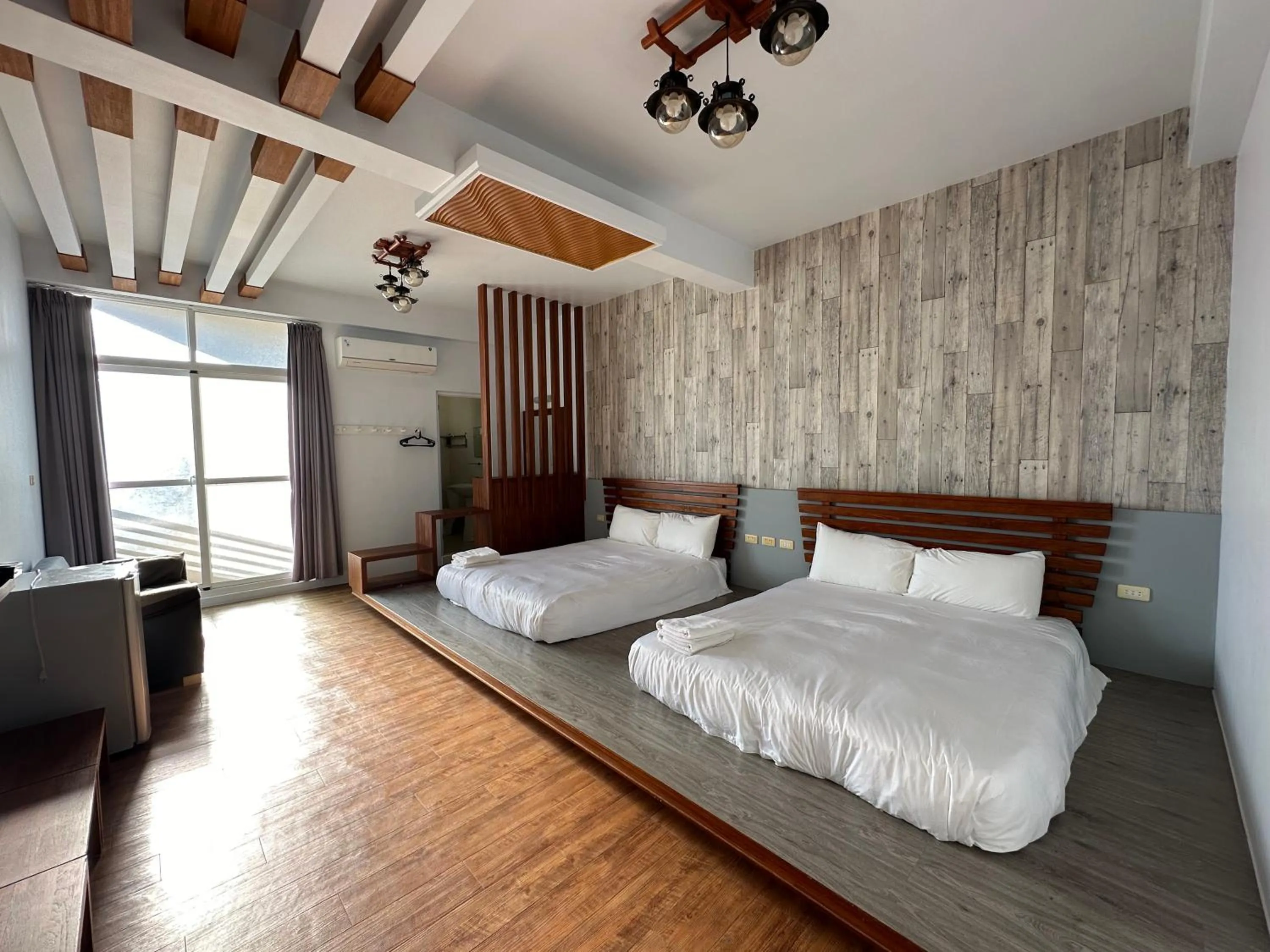Bed in Snore Inn