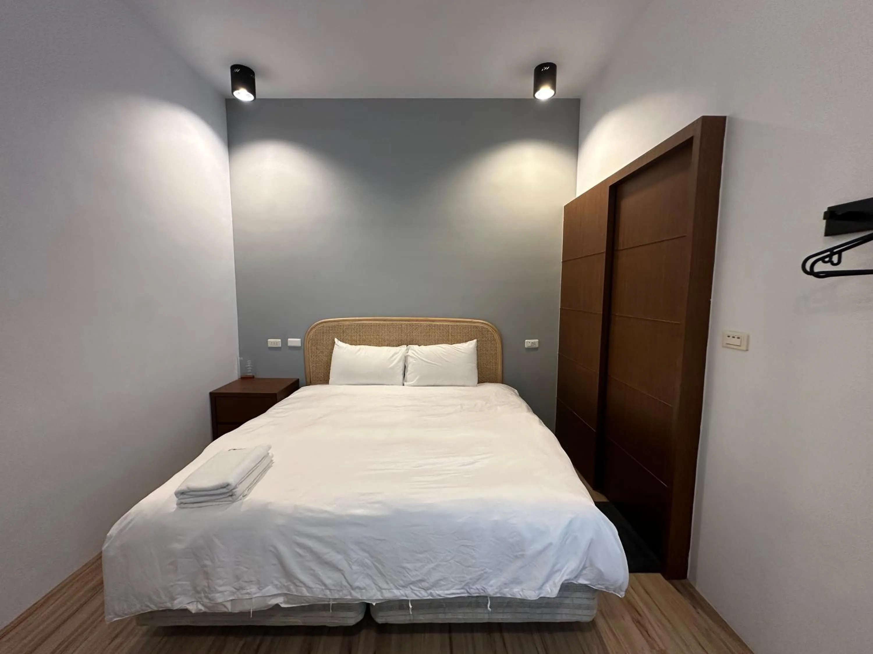 Bed in Snore Inn