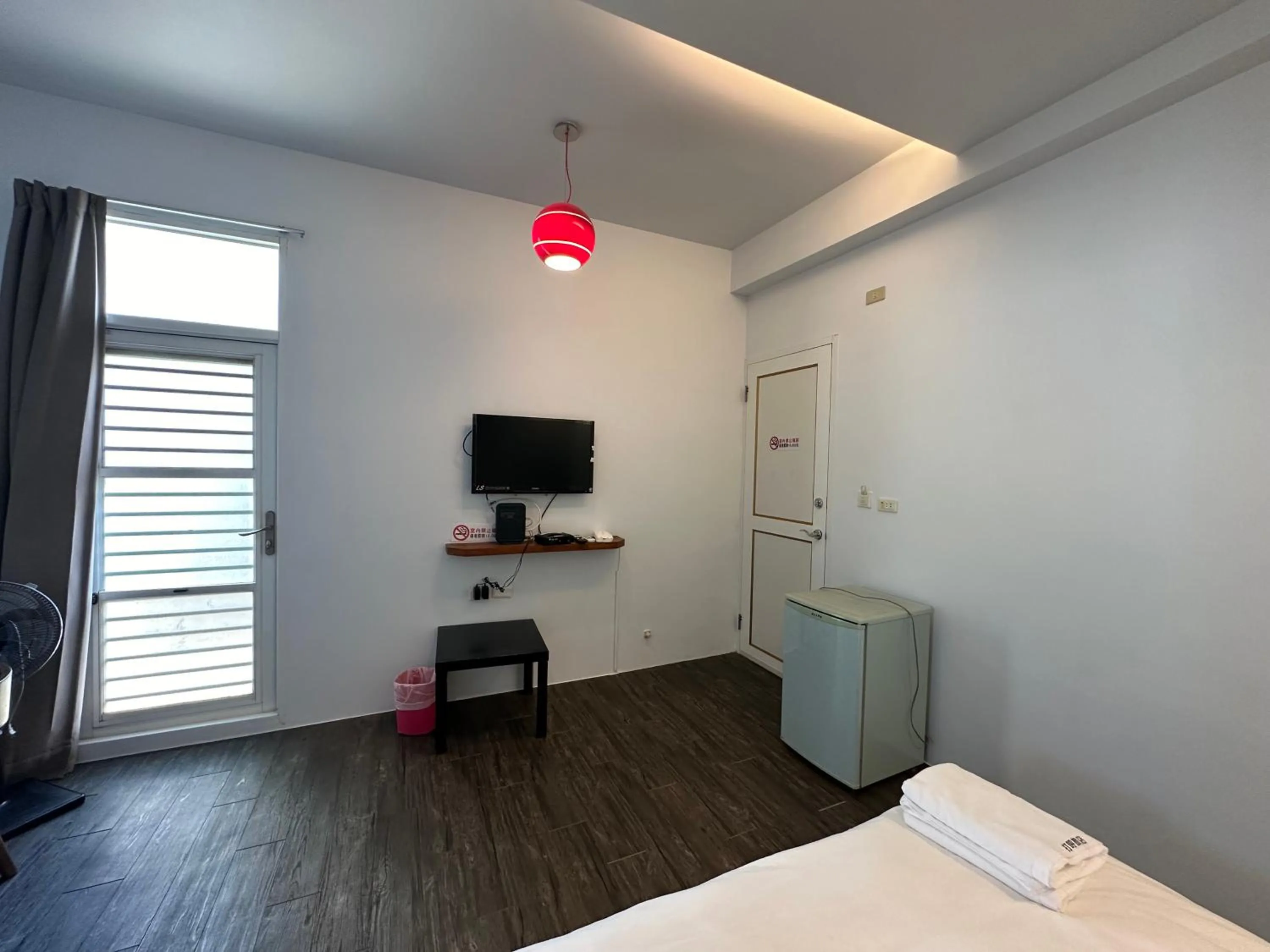 Bed in Snore Inn