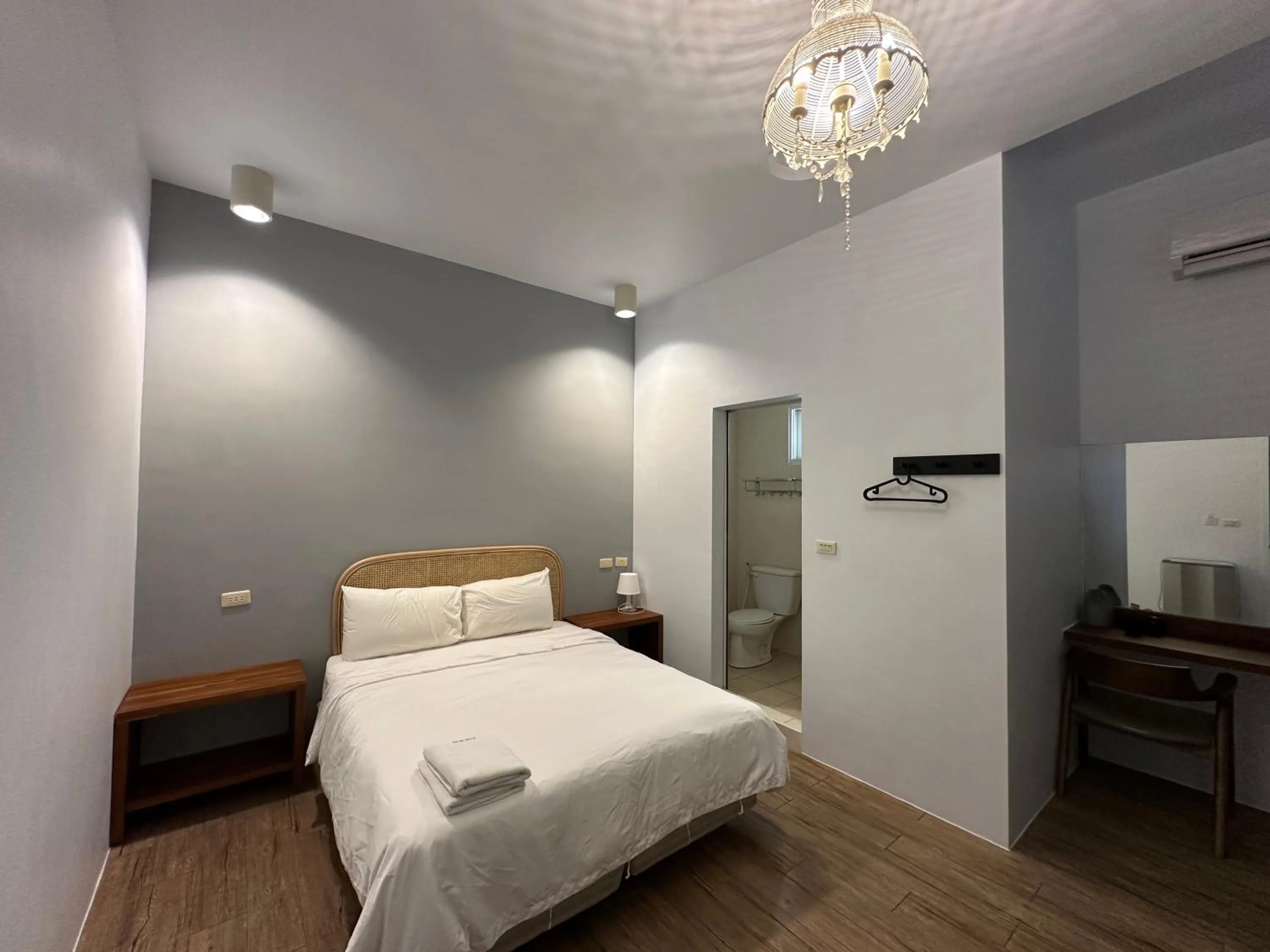 Bed in Snore Inn
