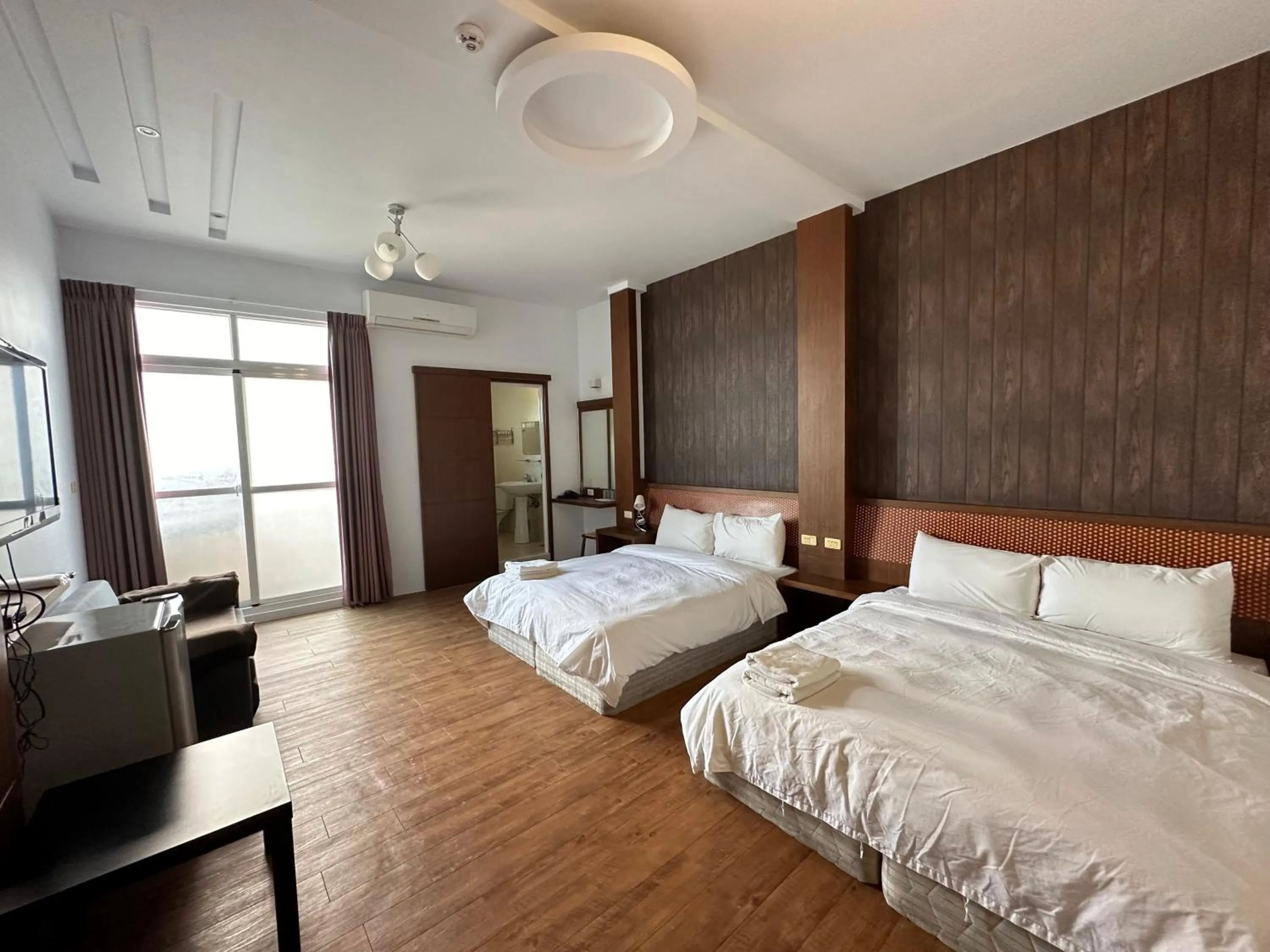 Bed in Snore Inn