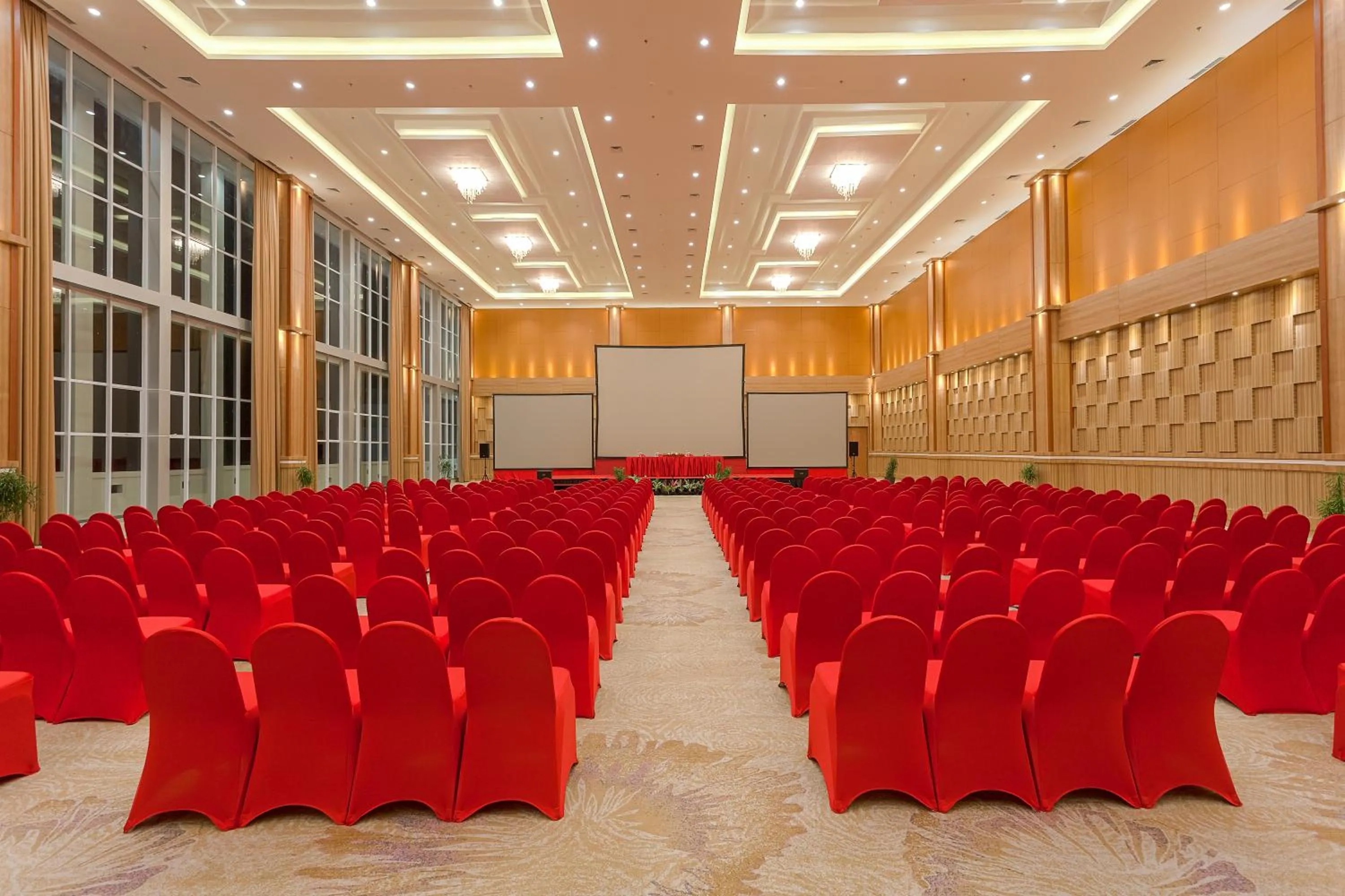 Banquet/Function facilities in Le Eminence Puncak Hotel Convention & Resort