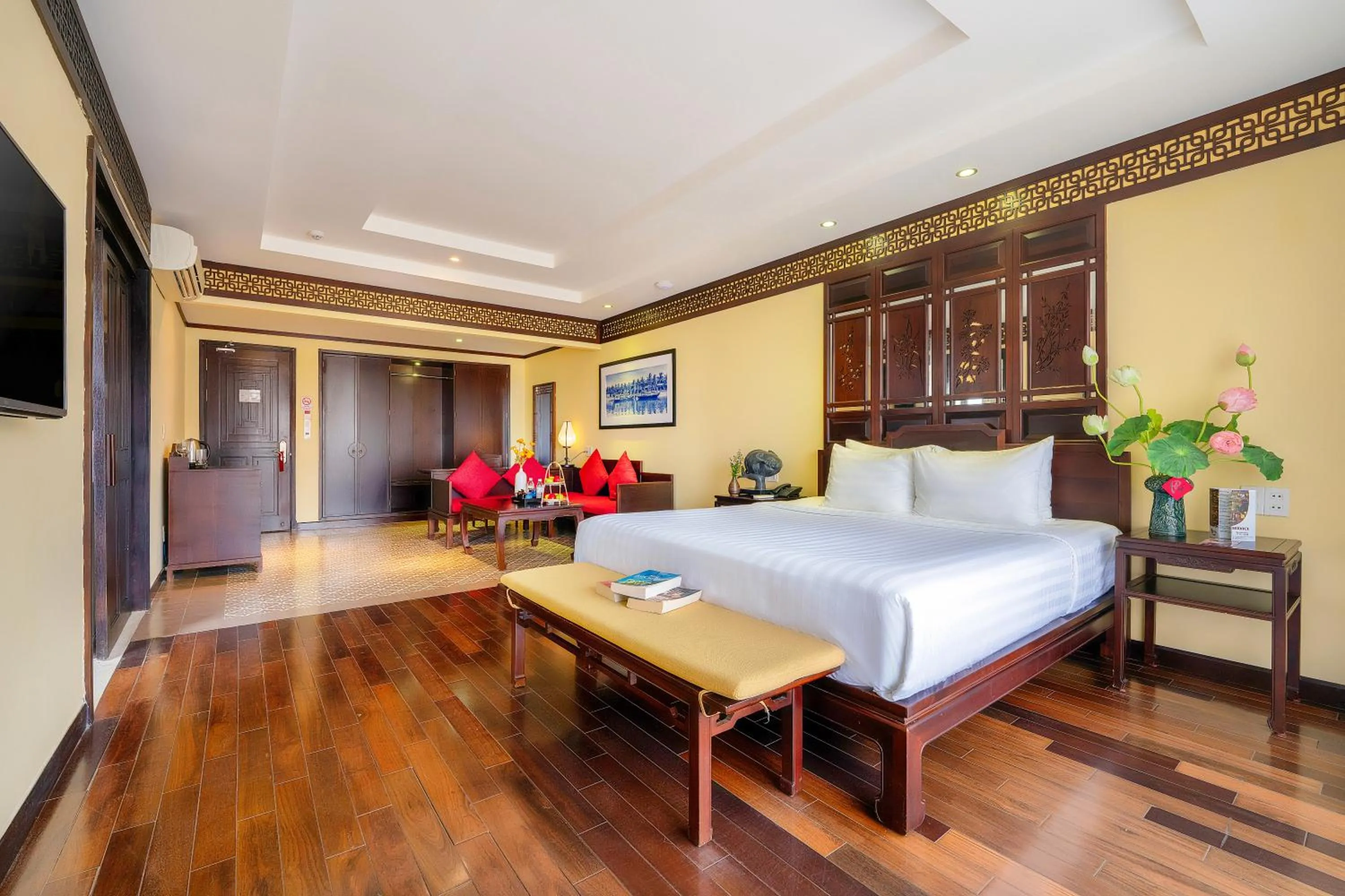 Property building, Bed in Hoi An Central Boutique Hotel & Spa (Little Hoi An Central Boutique Hotel & Spa)