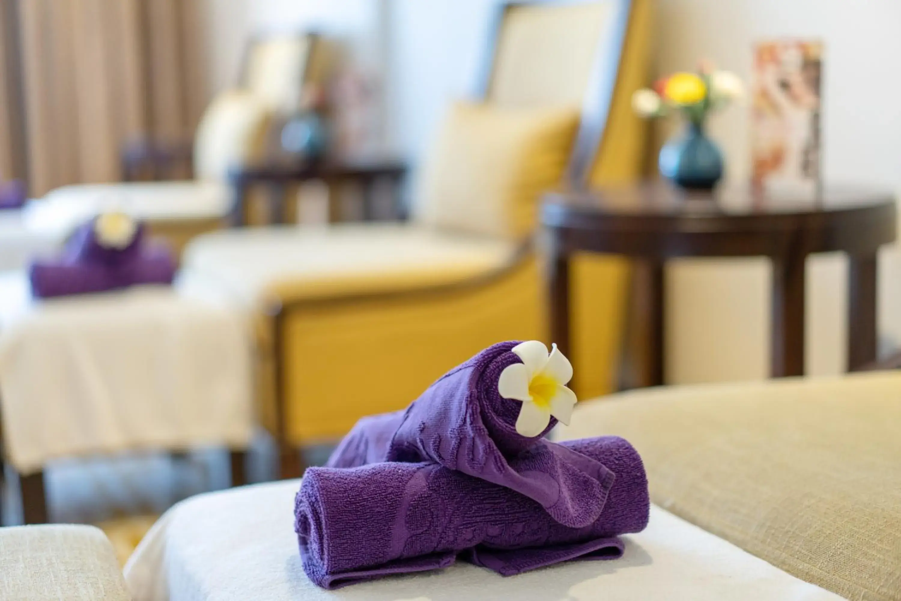 Massage, Bed in Hoi An Central Boutique Hotel & Spa (Little Hoi An Central Boutique Hotel & Spa) Massage, Bed in Hoi An Central Boutique Hotel & Spa (Little Hoi An Central Boutique Hotel & Spa)