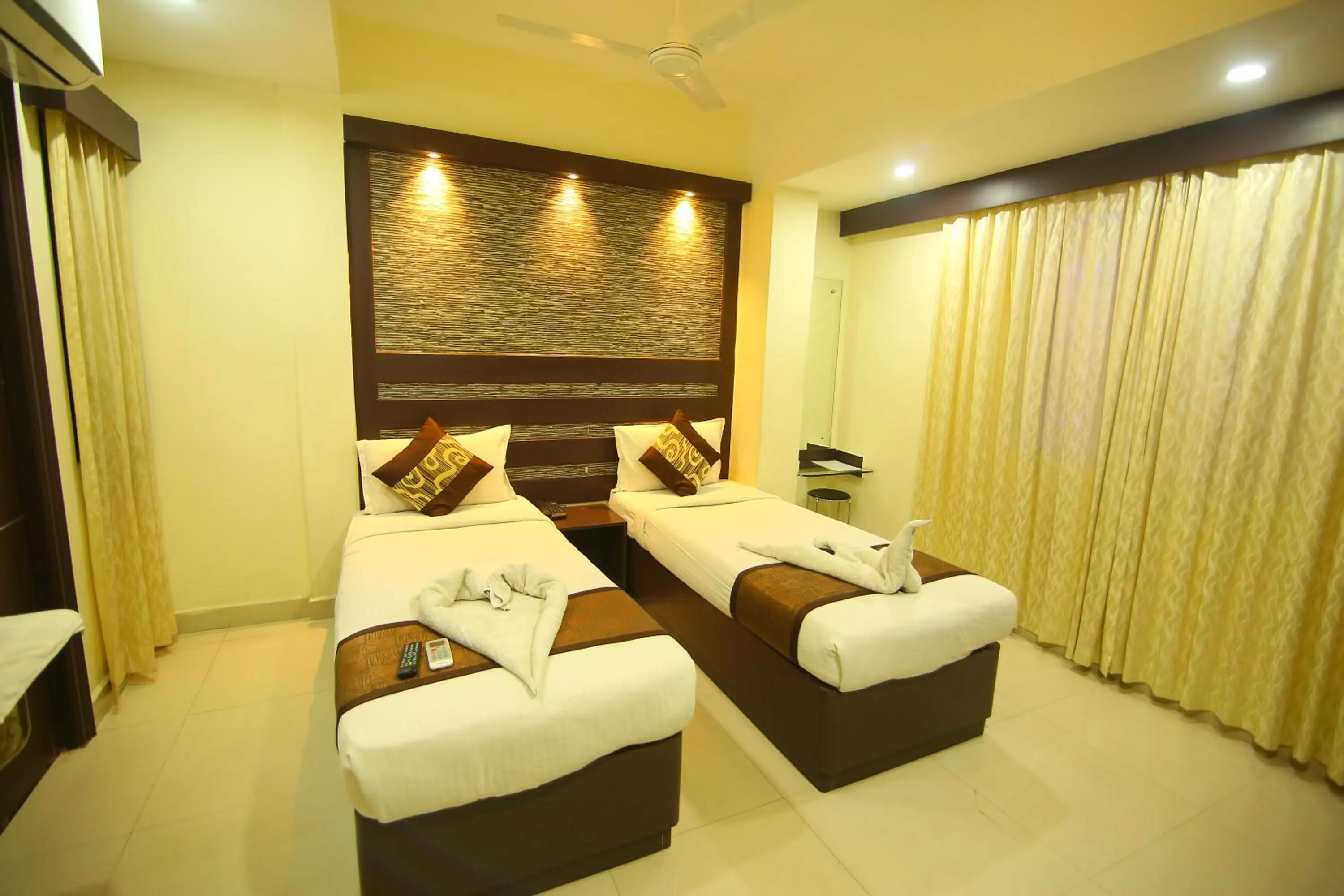 Bedroom, Bed in Hotel White Mount