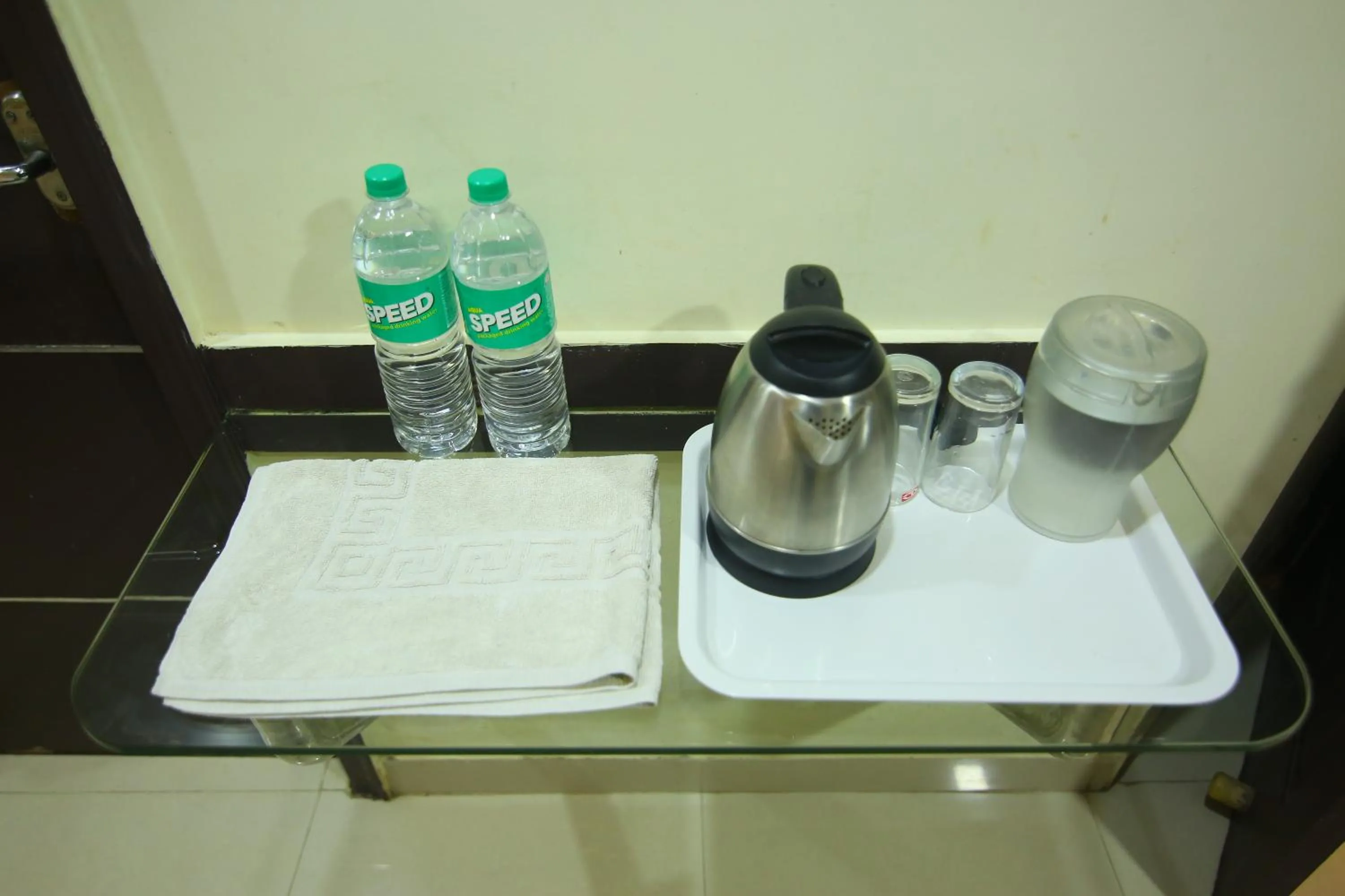 Drinks in Hotel White Mount