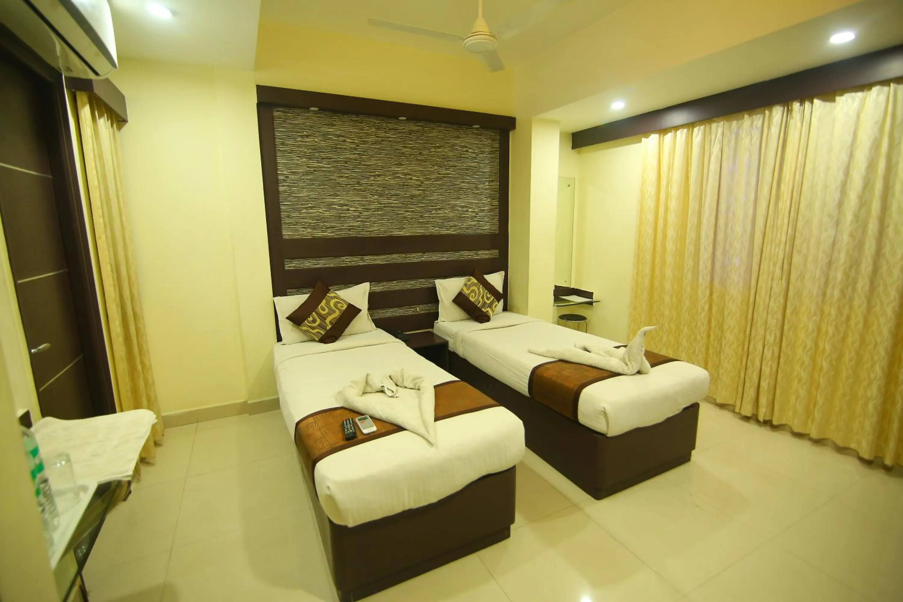 Bed in Hotel White Mount