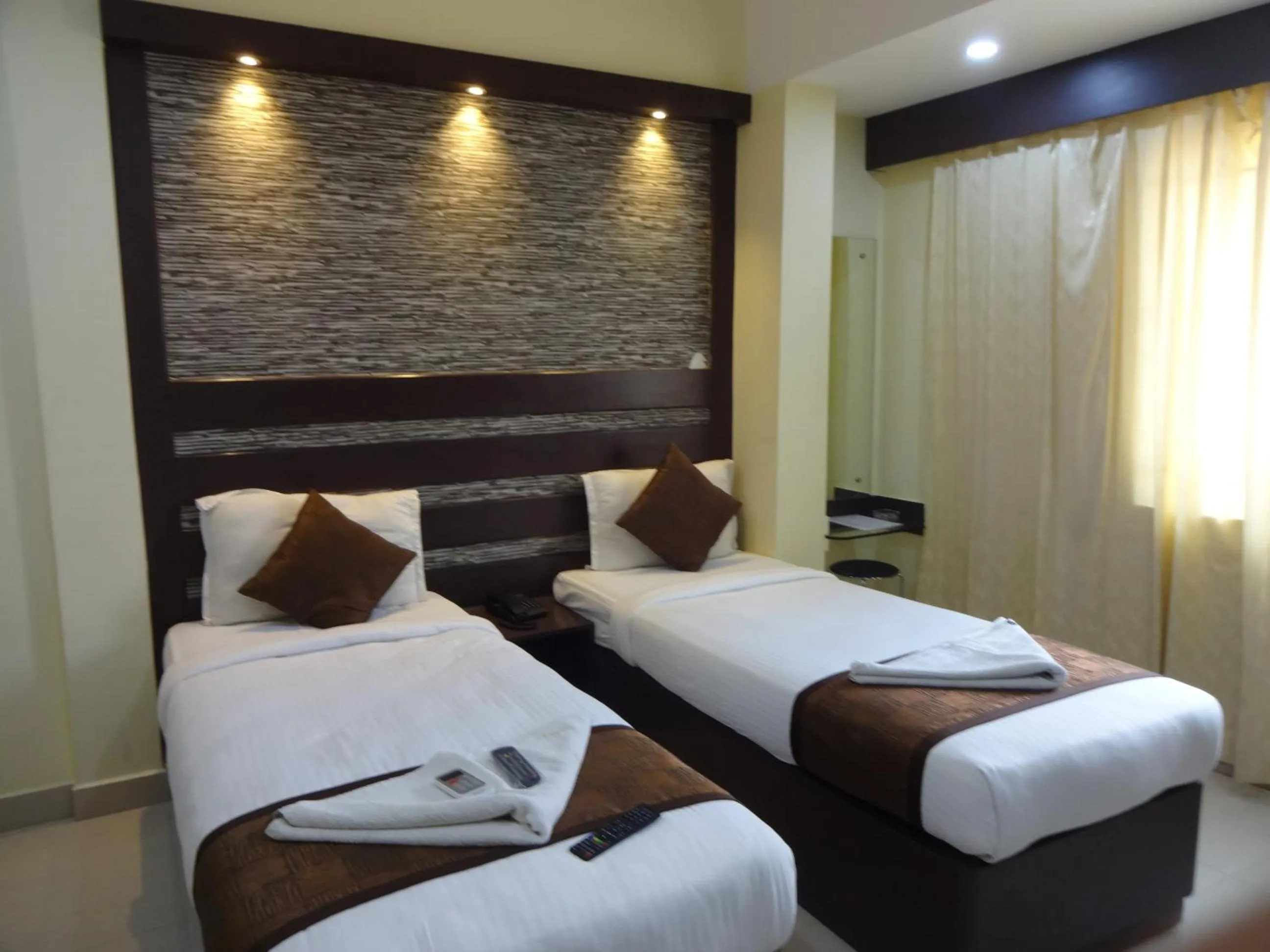 Bed in Hotel White Mount