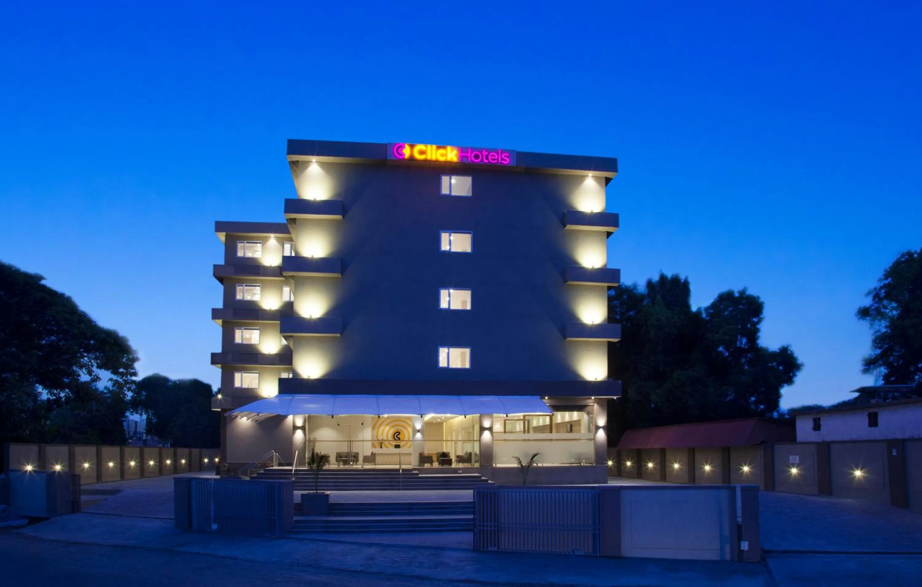 Facade/entrance in Click Hotel, Junagadh
