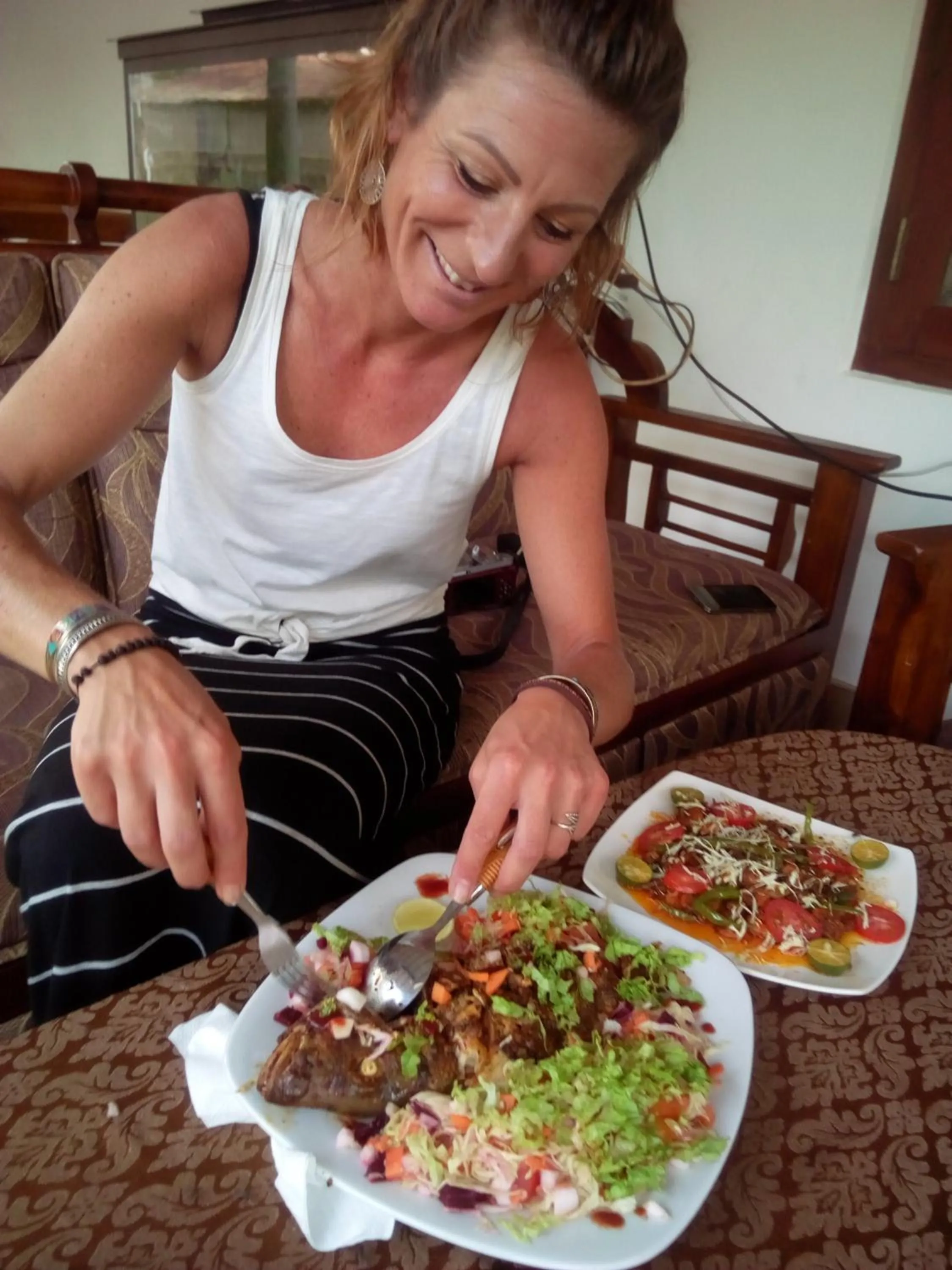 Restaurant/places to eat in Yuthika Resort