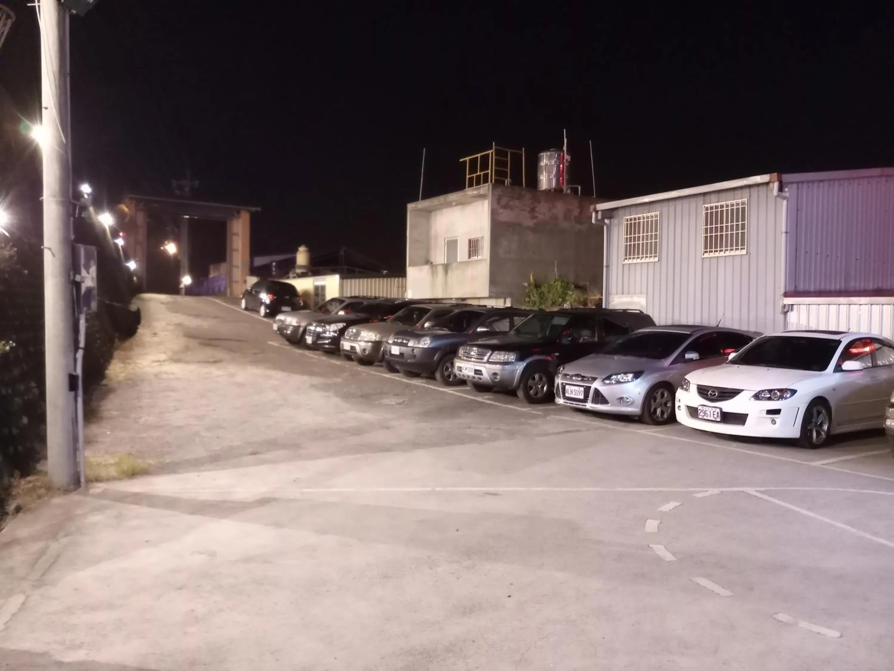 Area and facilities in Puti Commercial Hotel