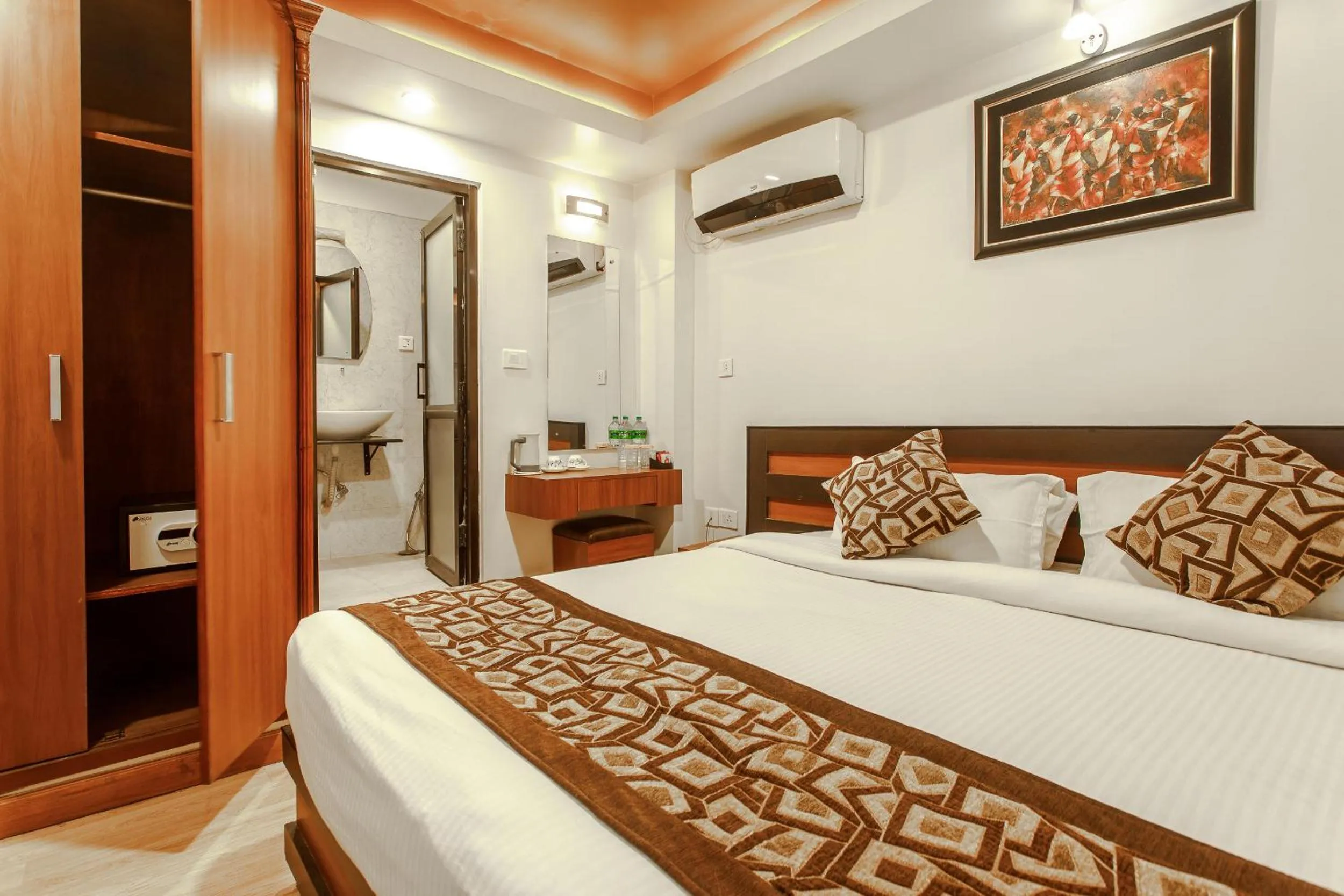 Bed in Hotel Shreesu