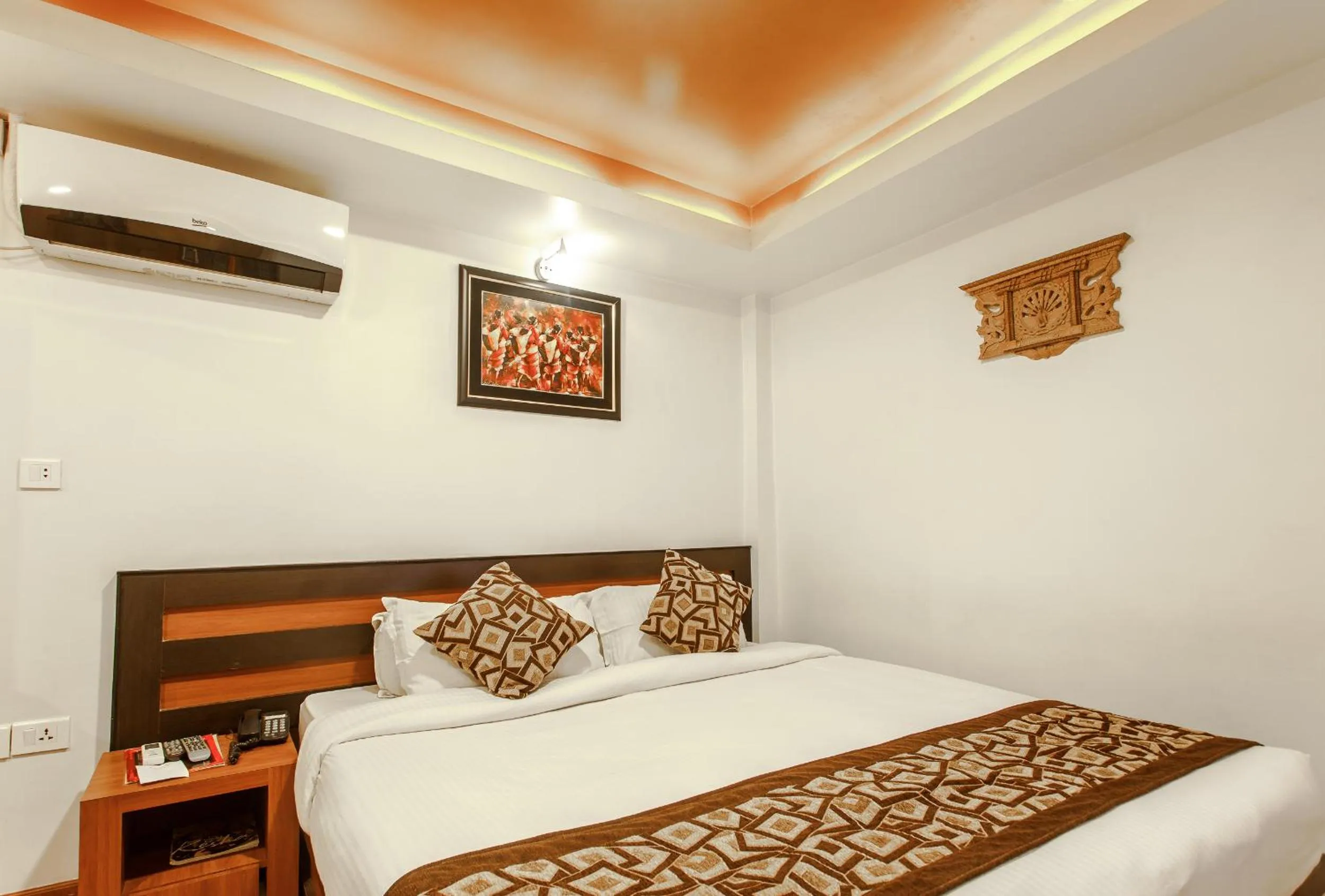 Bed in Hotel Shreesu