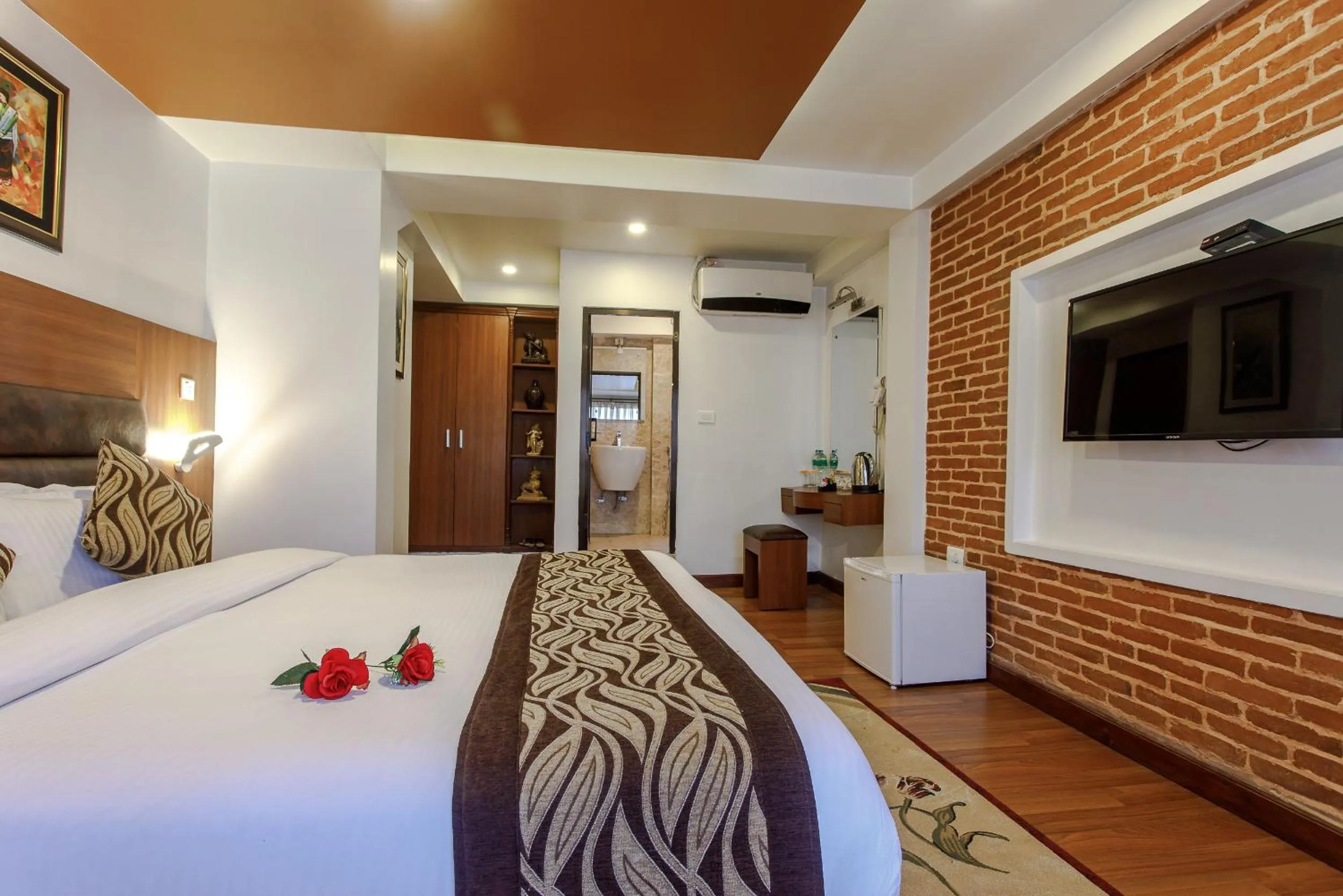 Bed in Hotel Shreesu