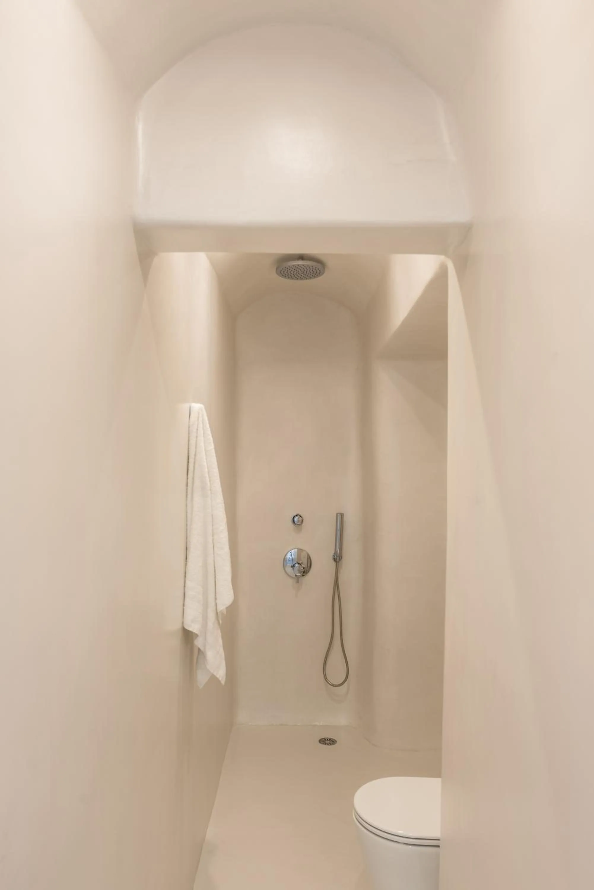 Aspaki by Art Maisons