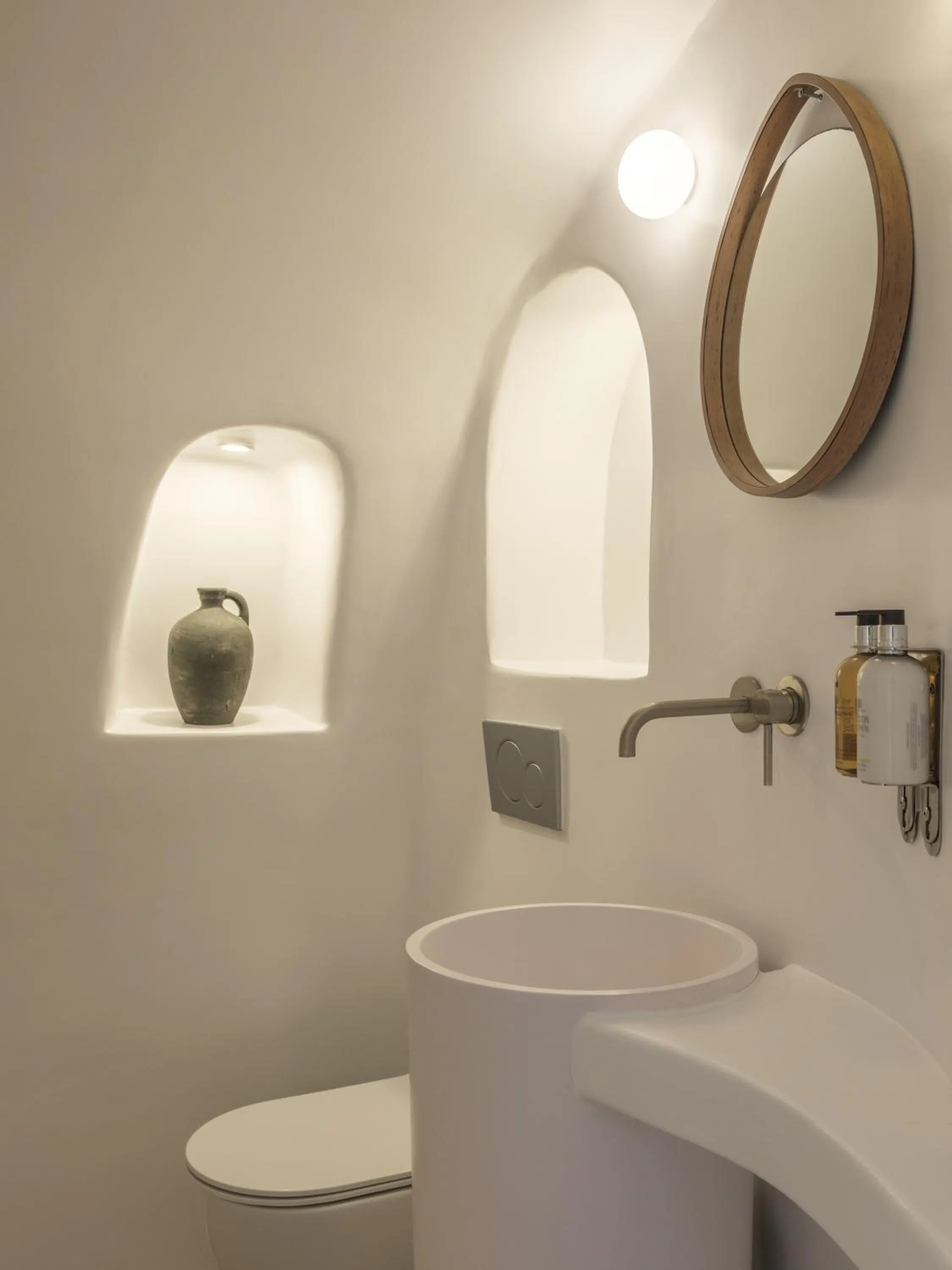 Aspaki by Art Maisons