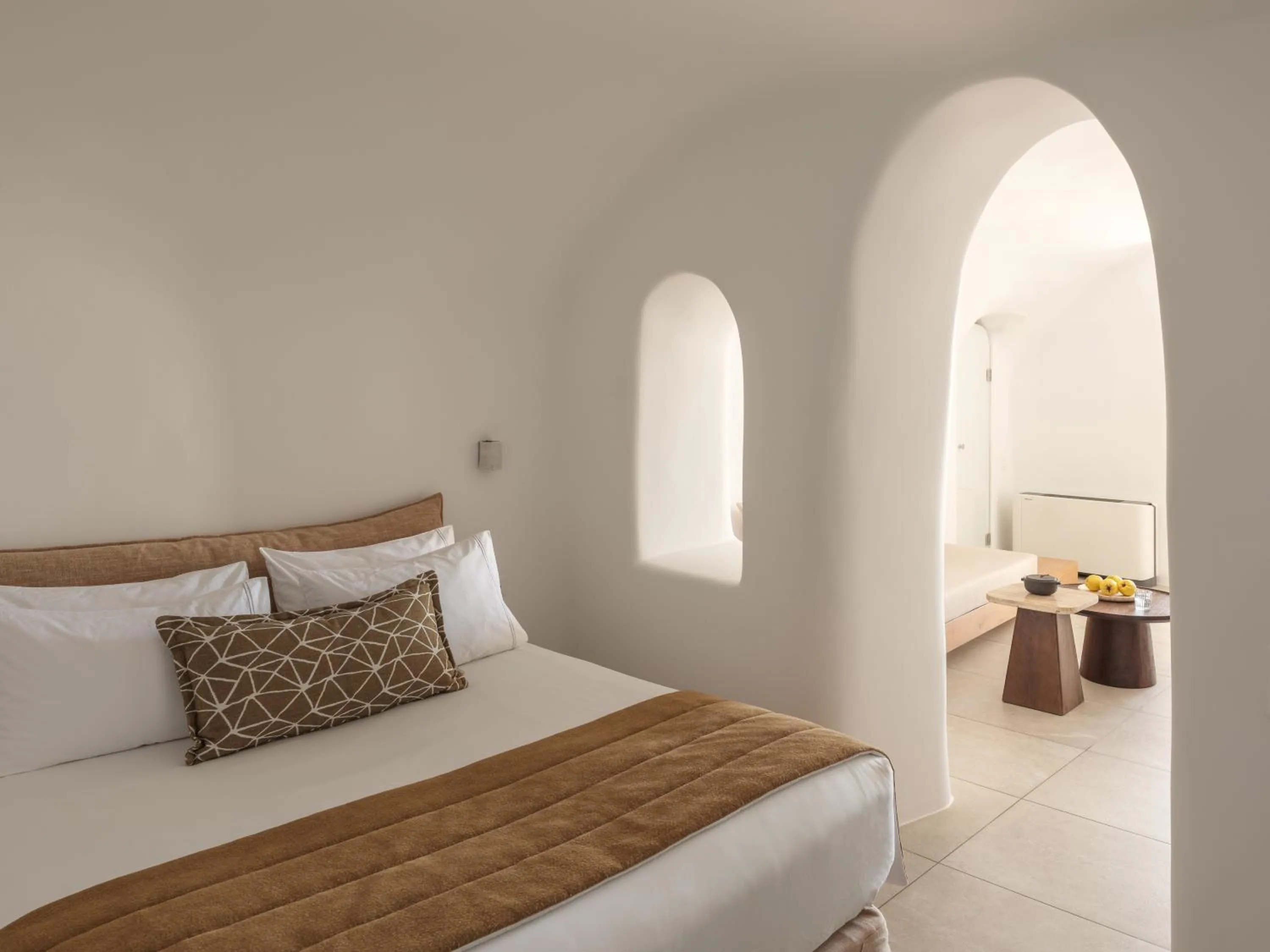 Bed in Aspaki by Art Maisons