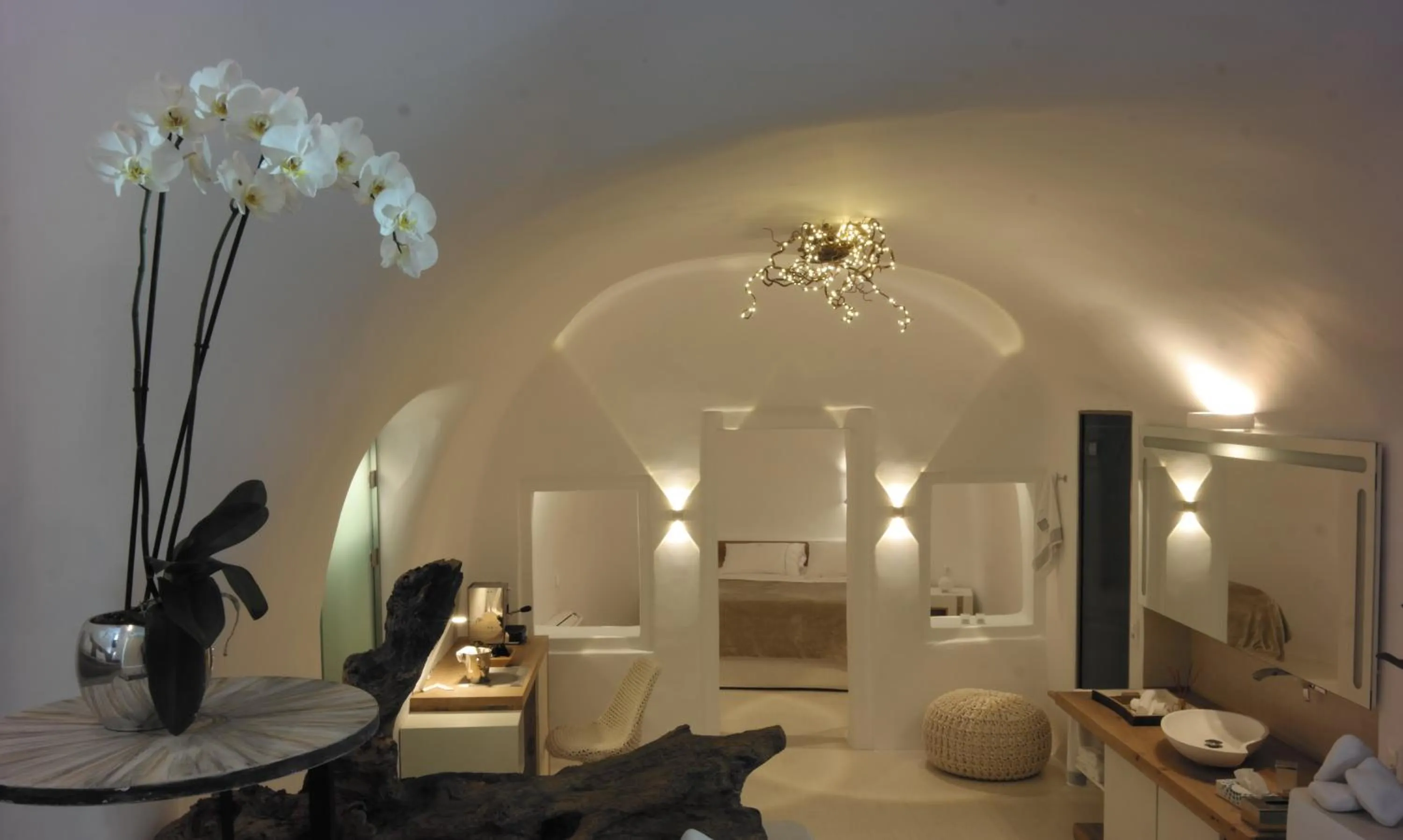 Aspaki by Art Maisons