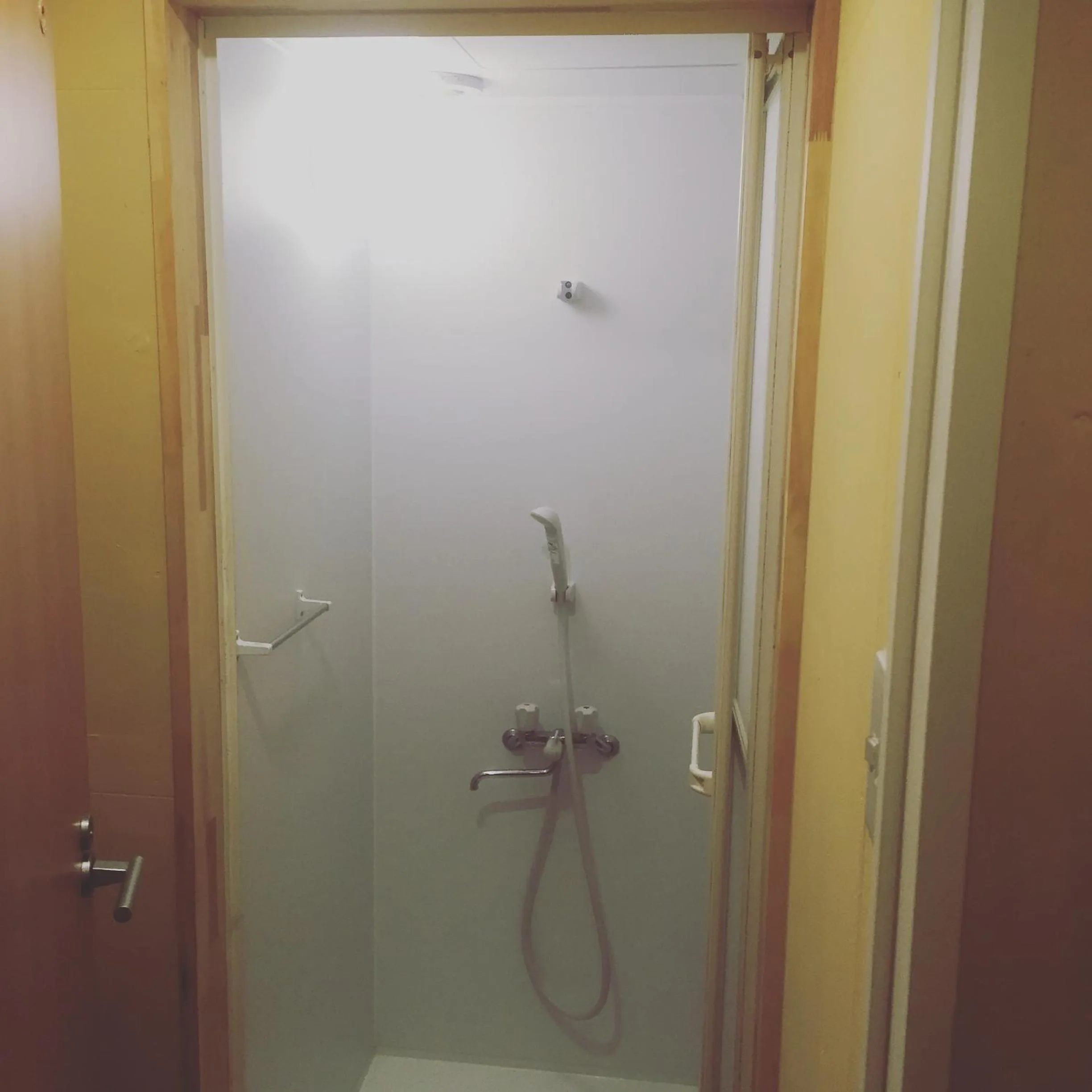 Shower in Guest House & Cafe Ohana