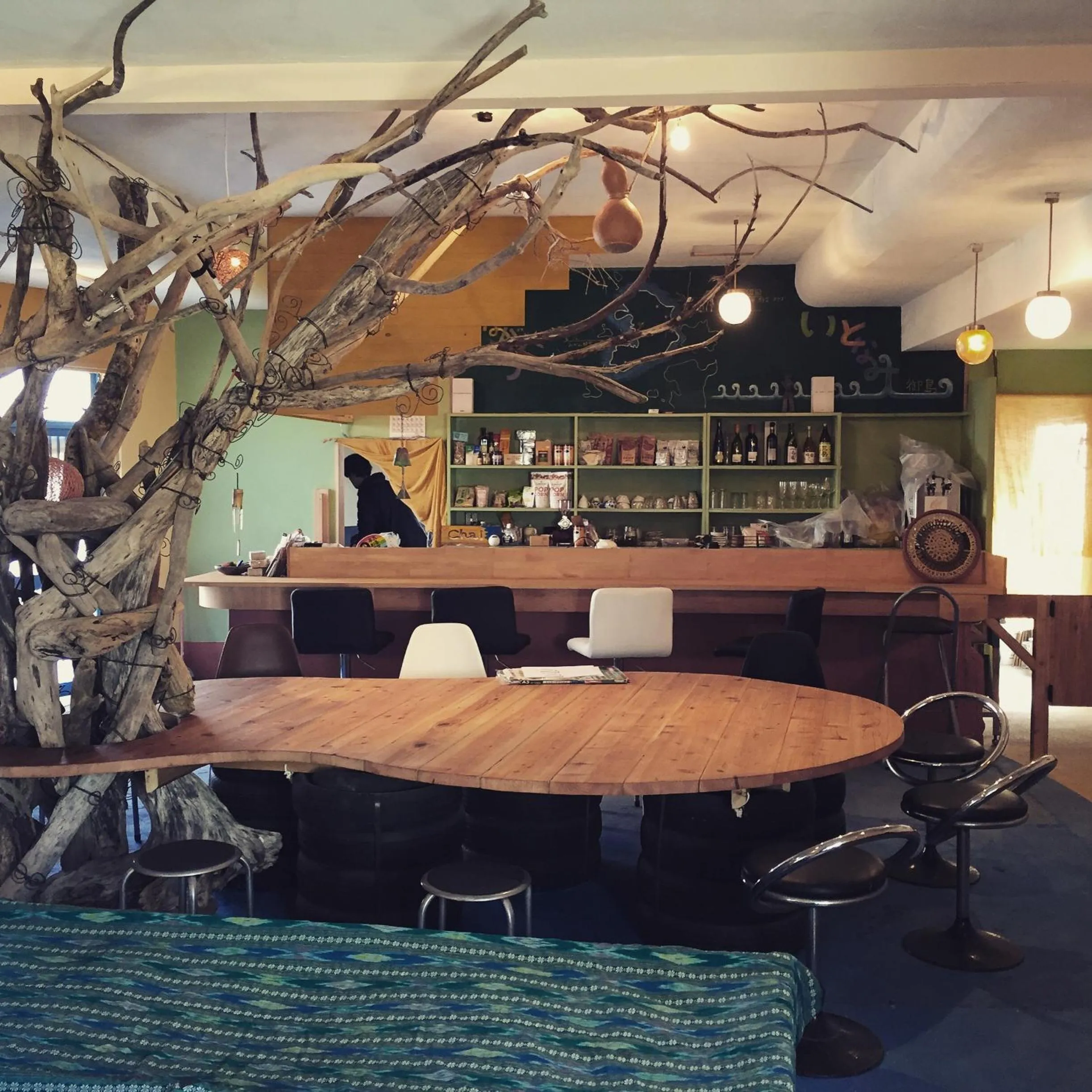 Restaurant/places to eat in Guest House & Cafe Ohana