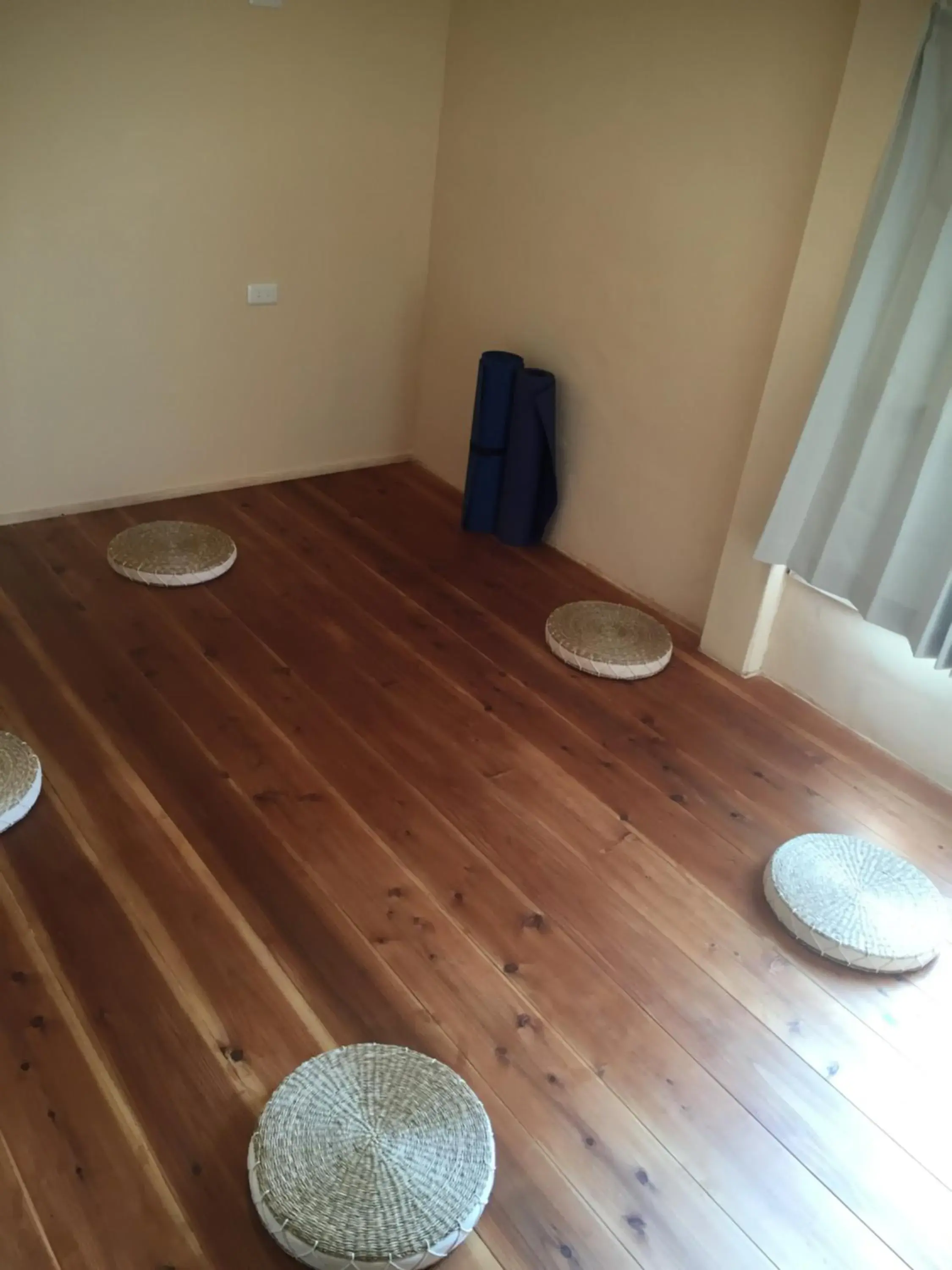 Quadruple Room with Shared Bathroom in Guest House & Cafe Ohana Quadruple Room with Shared Bathroom in Guest House & Cafe Ohana