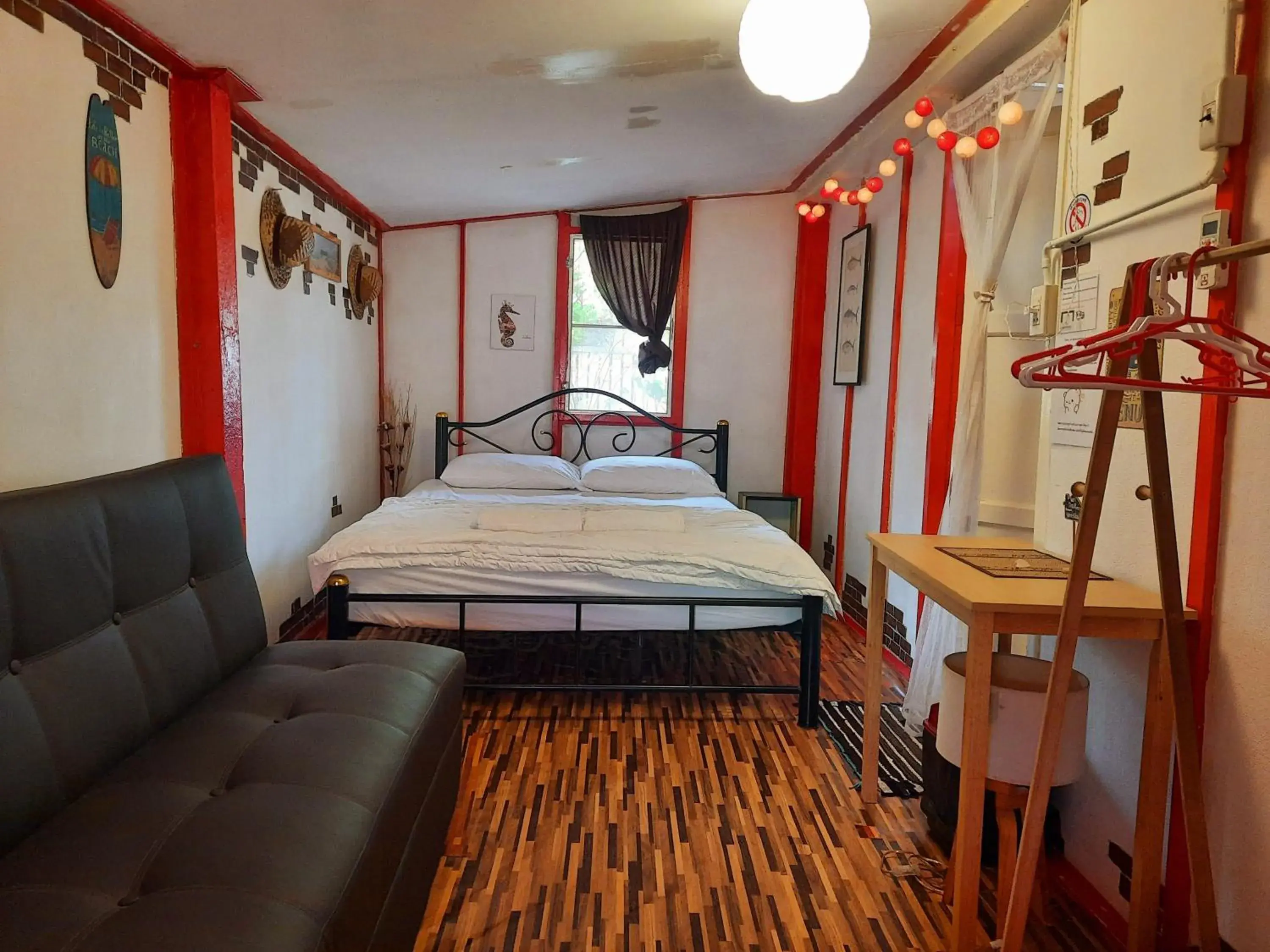 Double Room with Shared Bathroom in ThaiMex Cafe & Homestay Backpackers- Adults Only Double Room with Shared Bathroom in ThaiMex Cafe & Homestay Backpackers- Adults Only