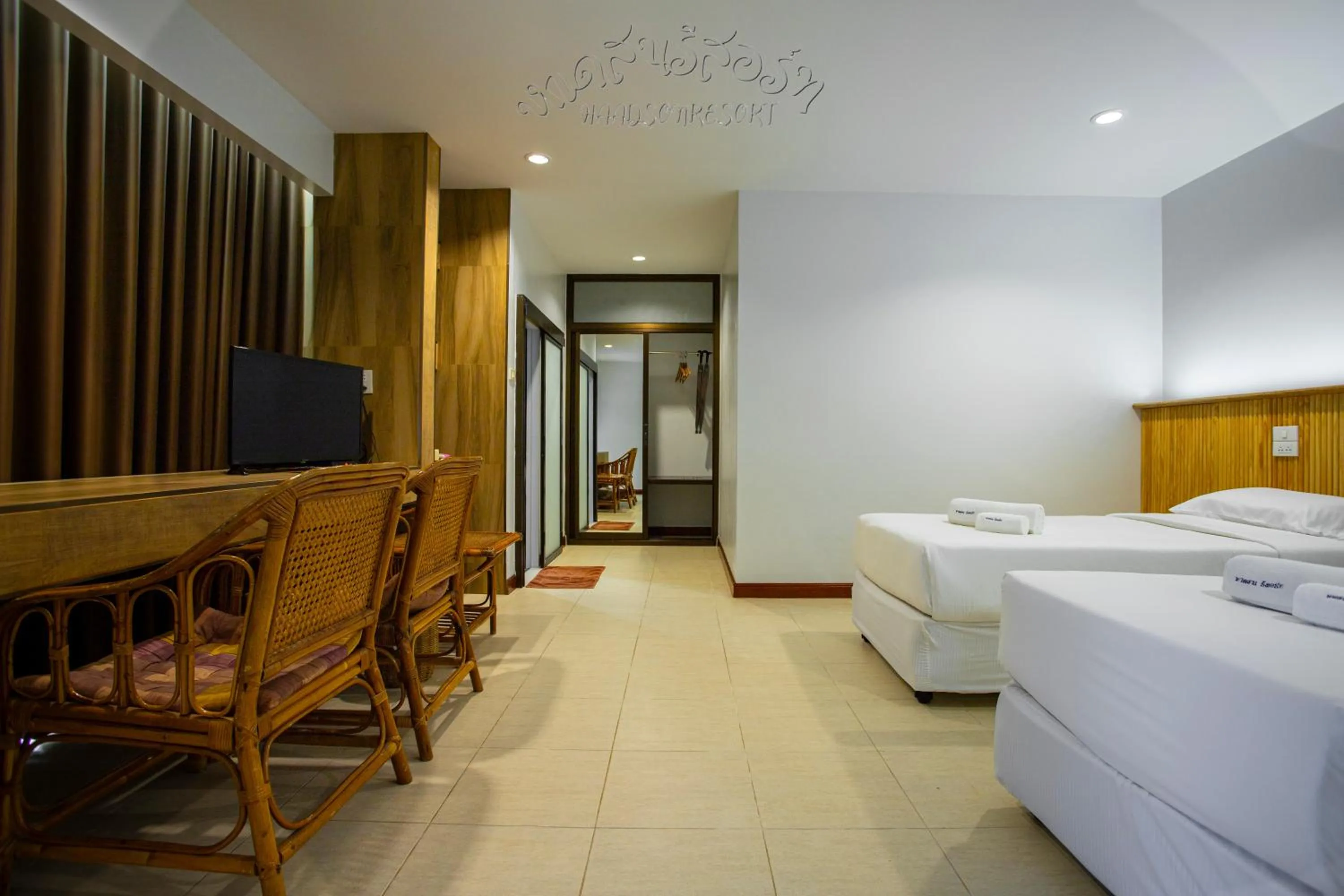 Bedroom, Bed in HaadSon Resort