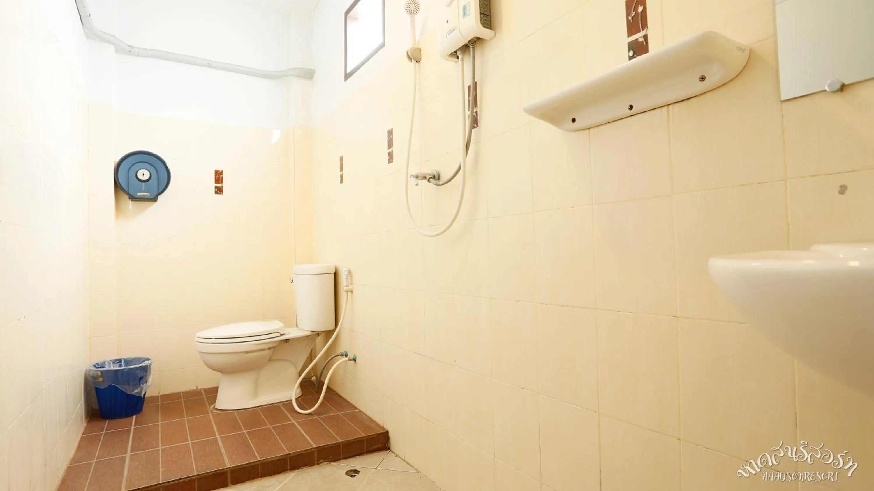 Bathroom in HaadSon Resort