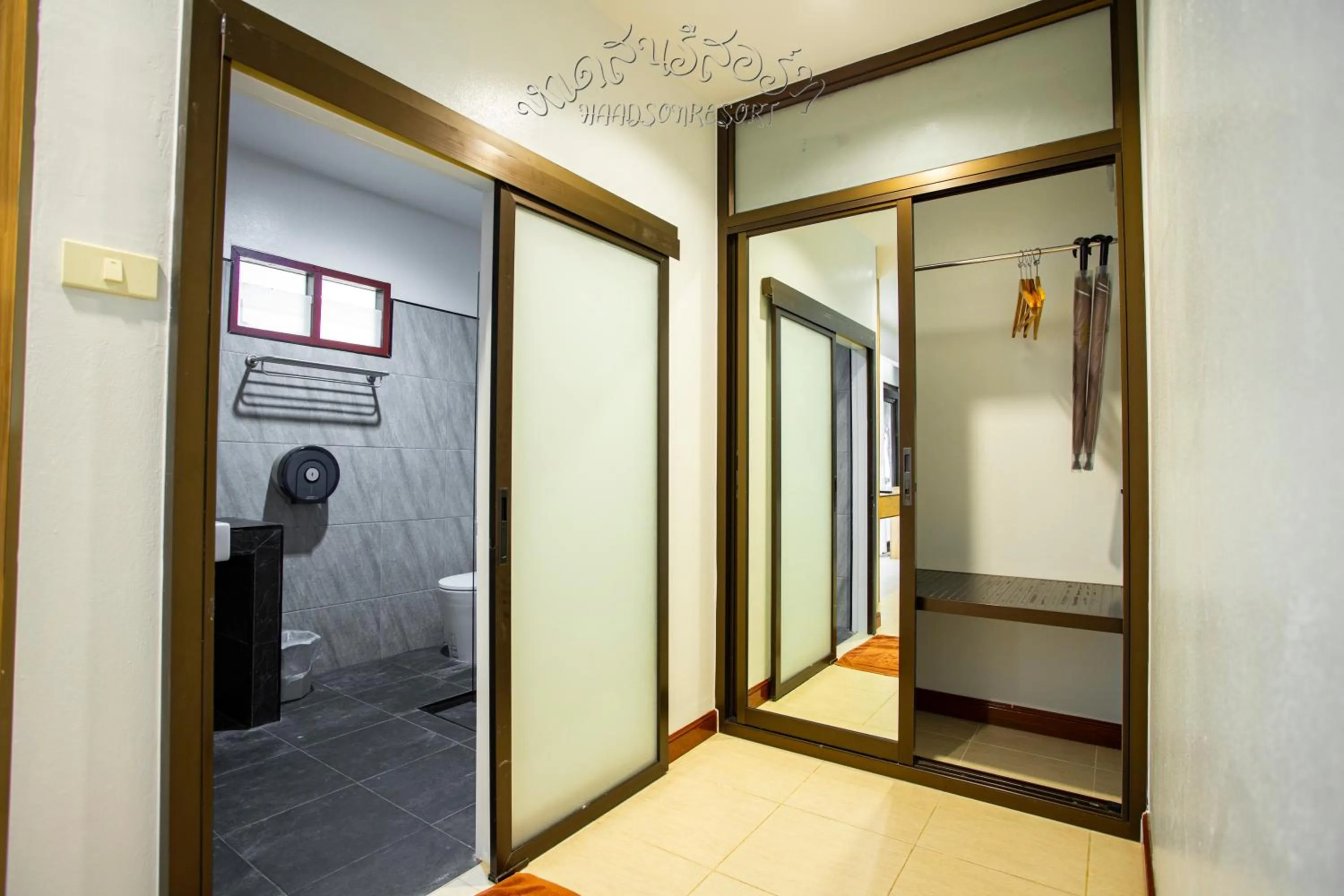 wardrobe in HaadSon Resort