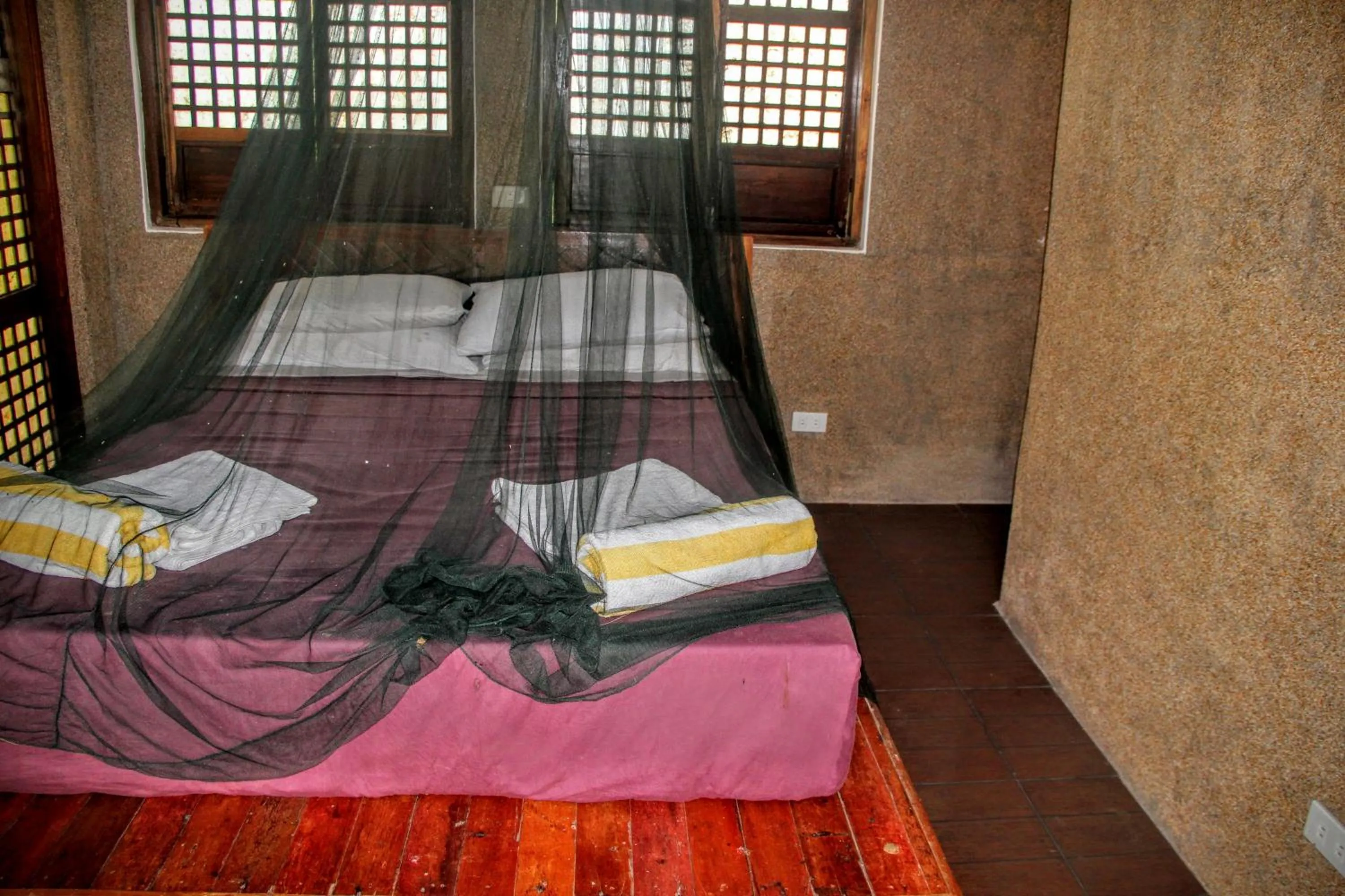 Photo of the whole room, Bed in Palawan SandCastles