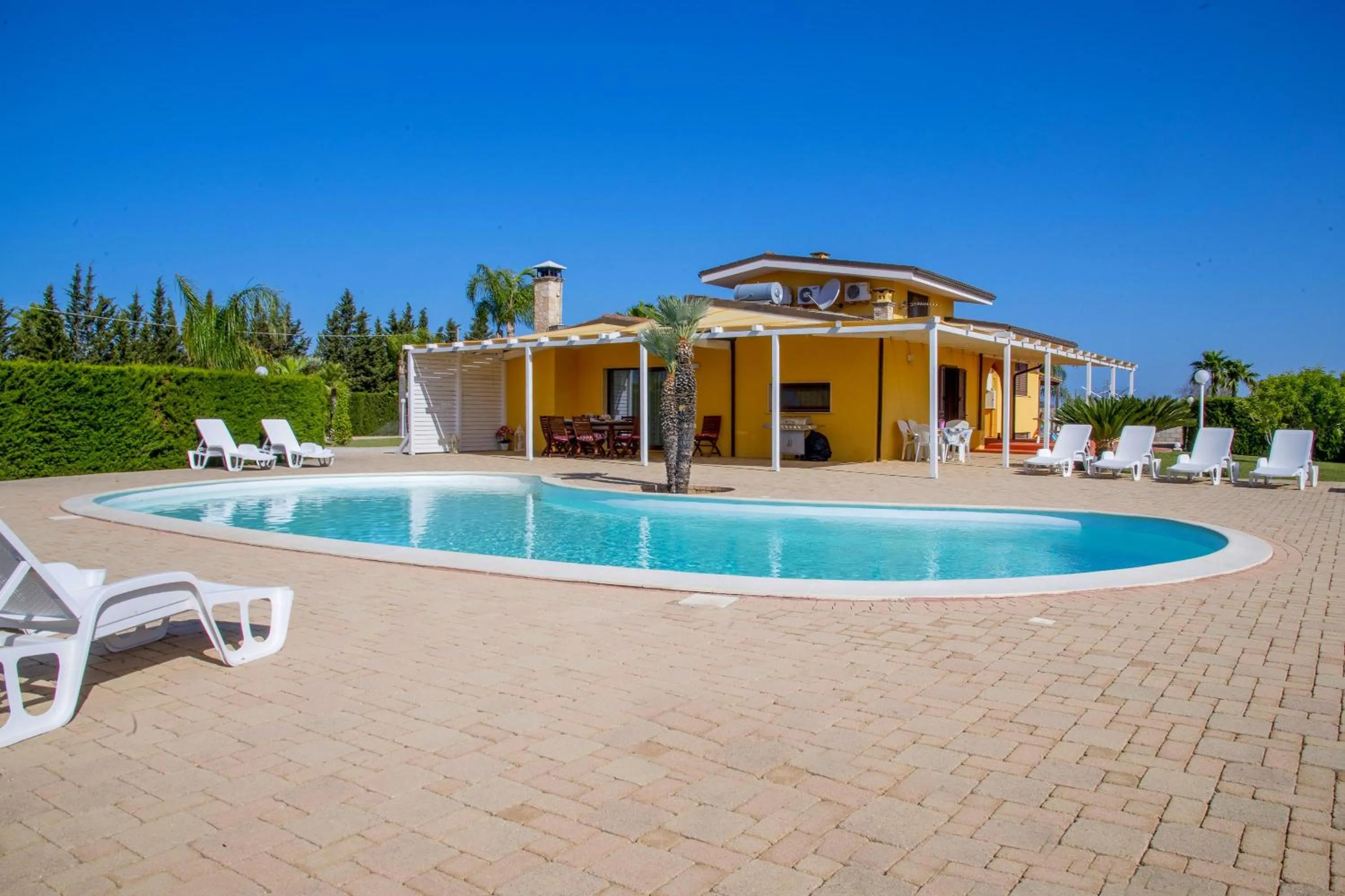 meadow luxury villa