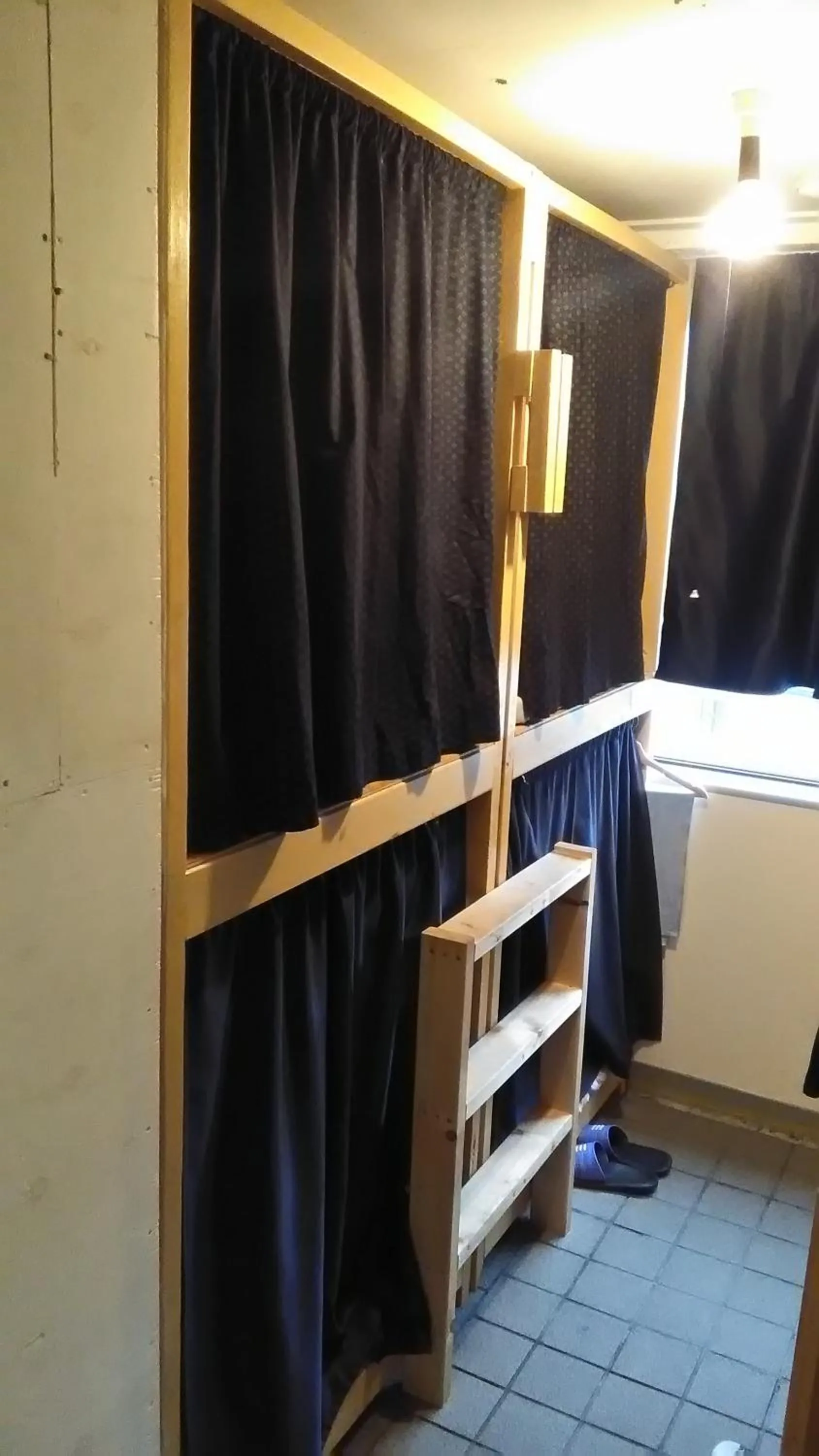 bunk bed, Bed in Base Inn Komagome Tokyo