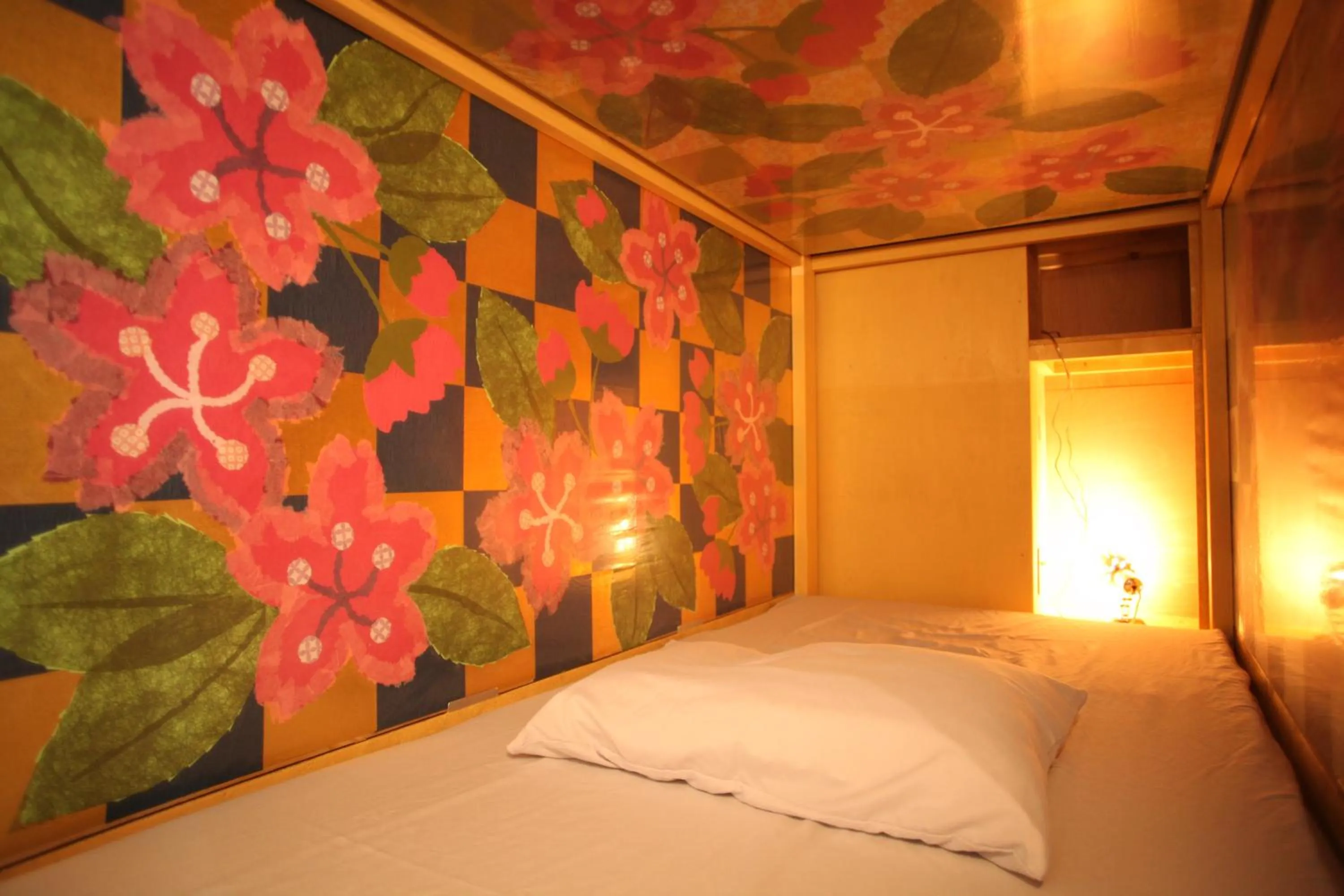 bunk bed, Bed in Base Inn Komagome Tokyo