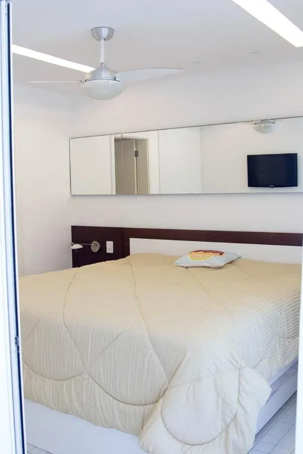Bedroom, Bed in Camboinhas Oceanside Oceanfront