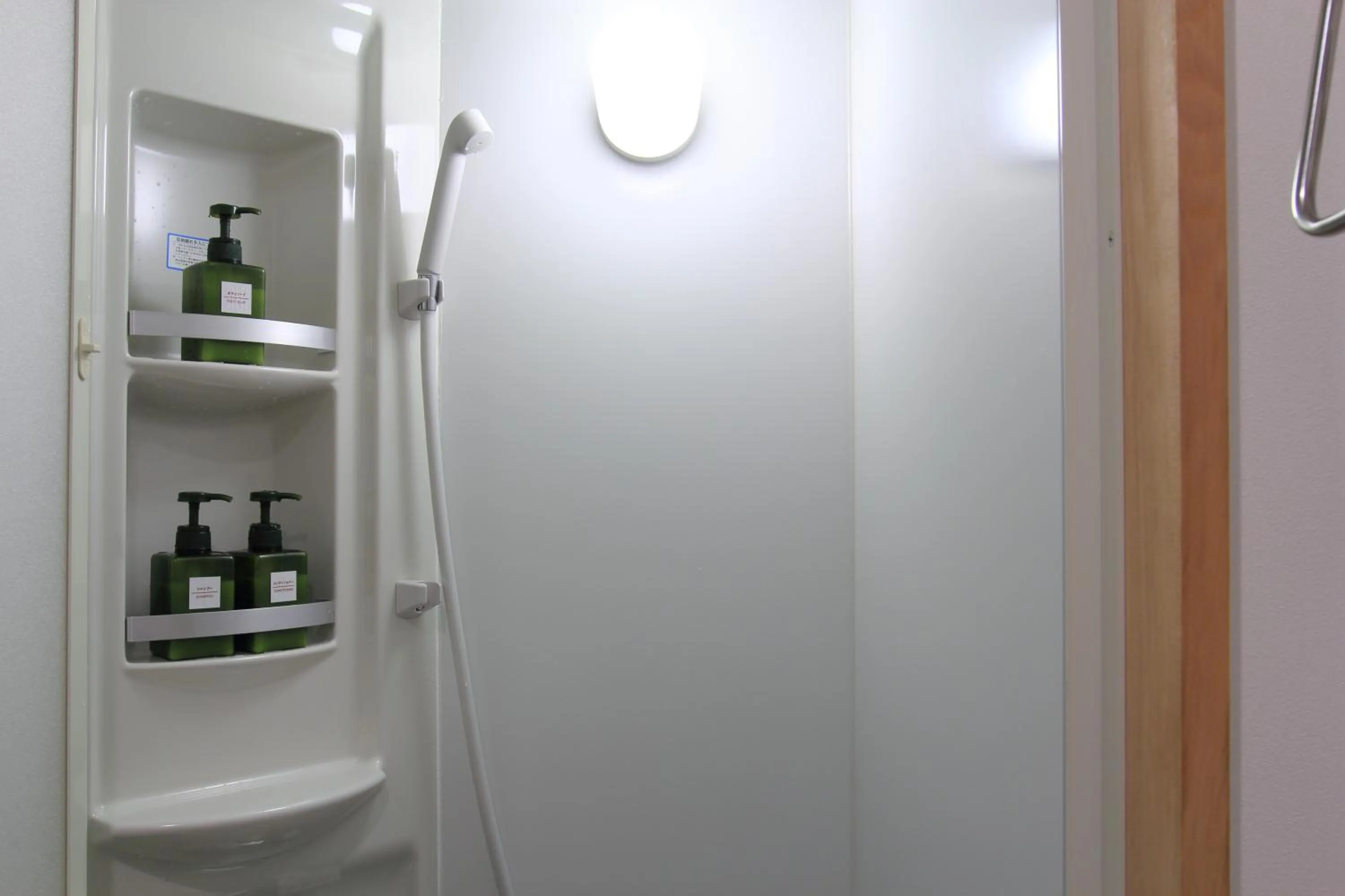 Shower in plumhostel