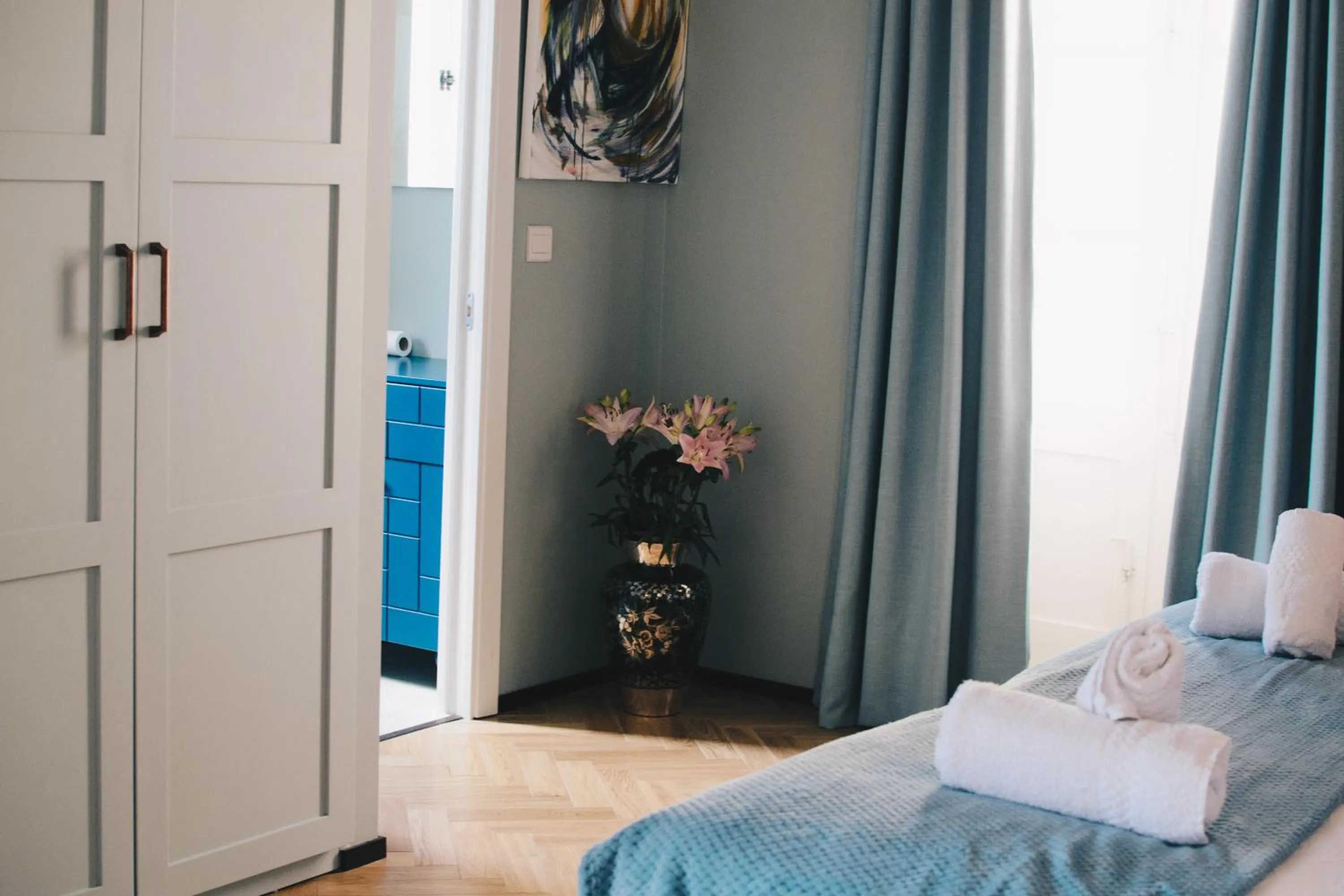 Decorative detail, Bed in Sally Port Suites