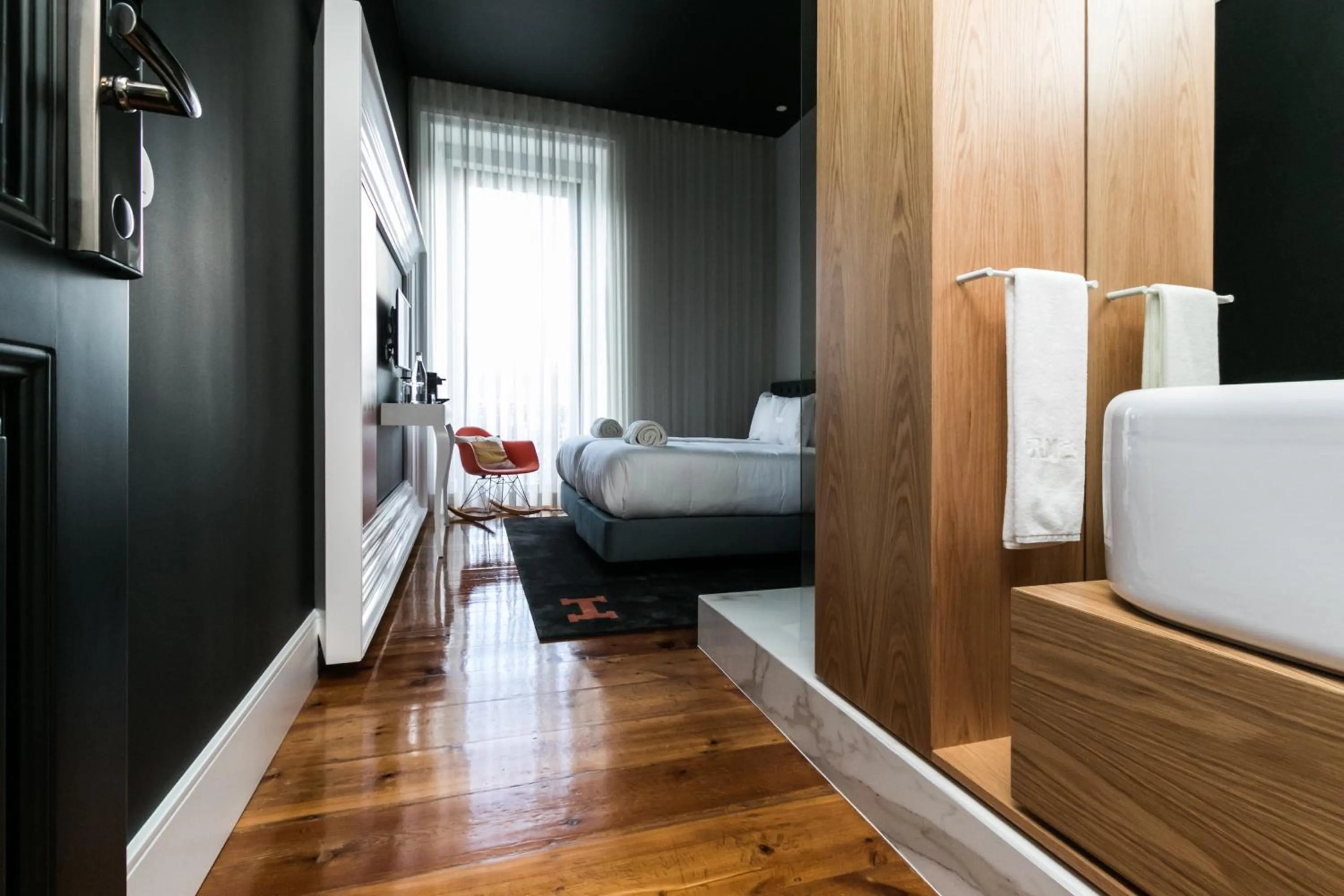 Decorative detail, Bed in RM The Experience - Small Portuguese Hotels