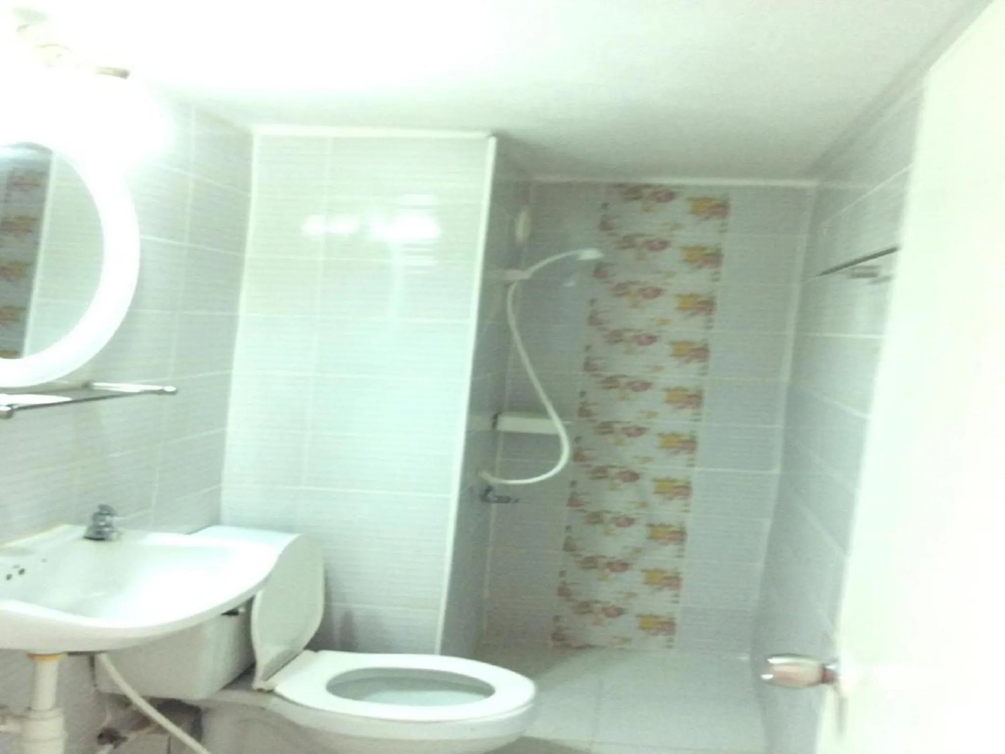 Bathroom in IMPACT Challenger Muang Thong Thani Service Apartment