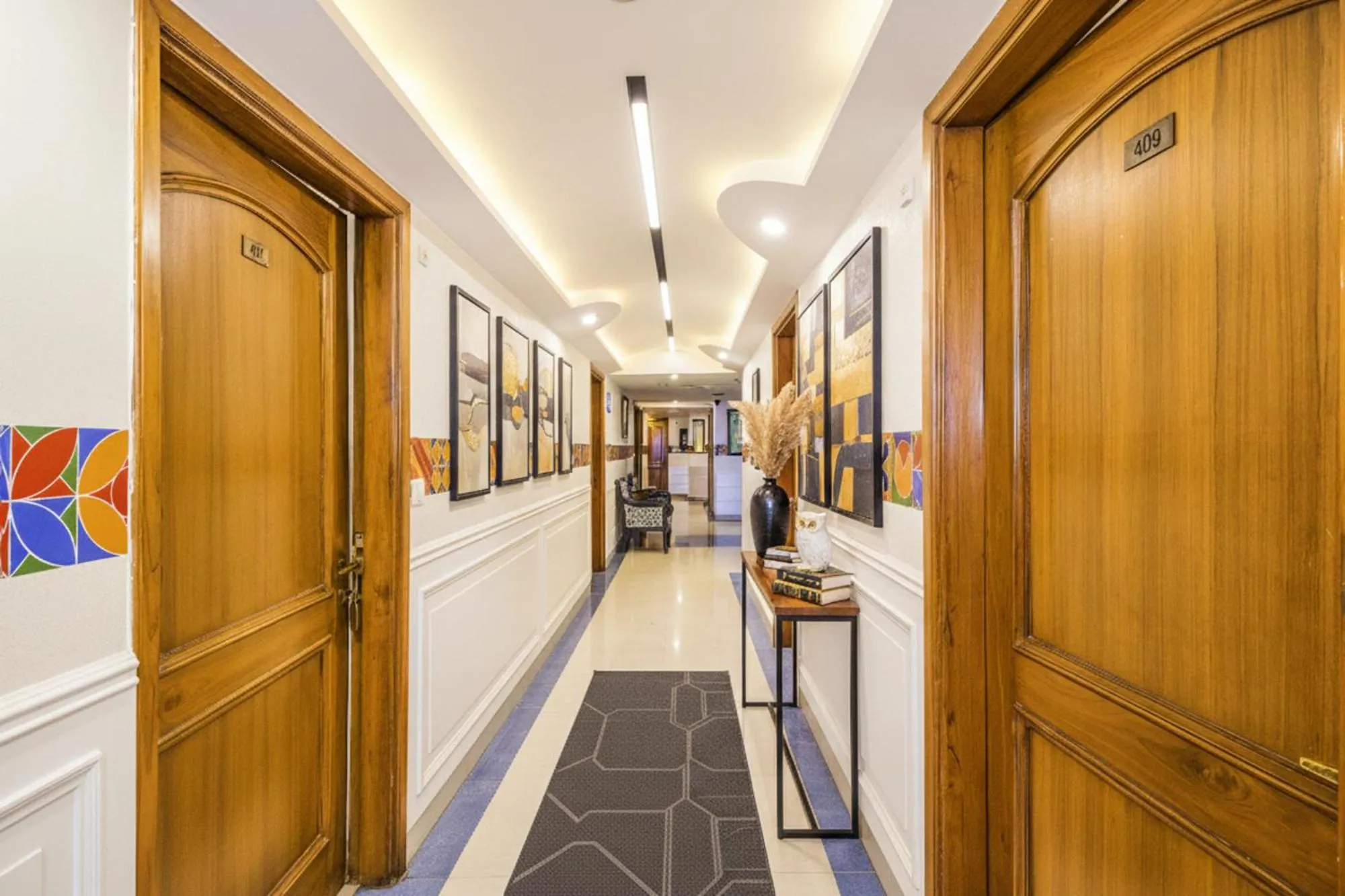 Lobby or reception in FabHotel Aaykay Model Town