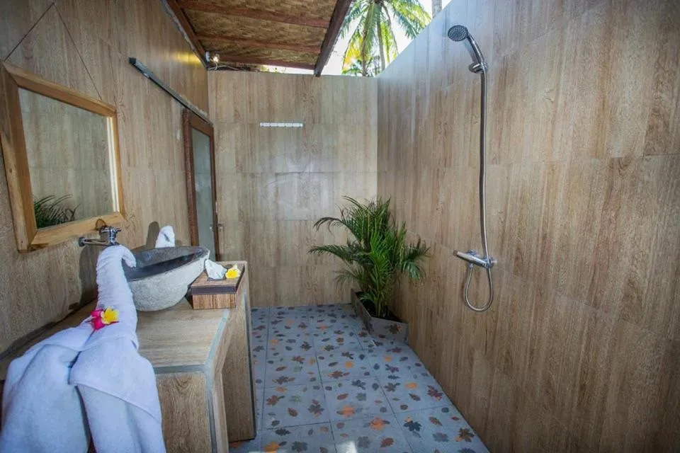 Bathroom in Bintang Bungalow
