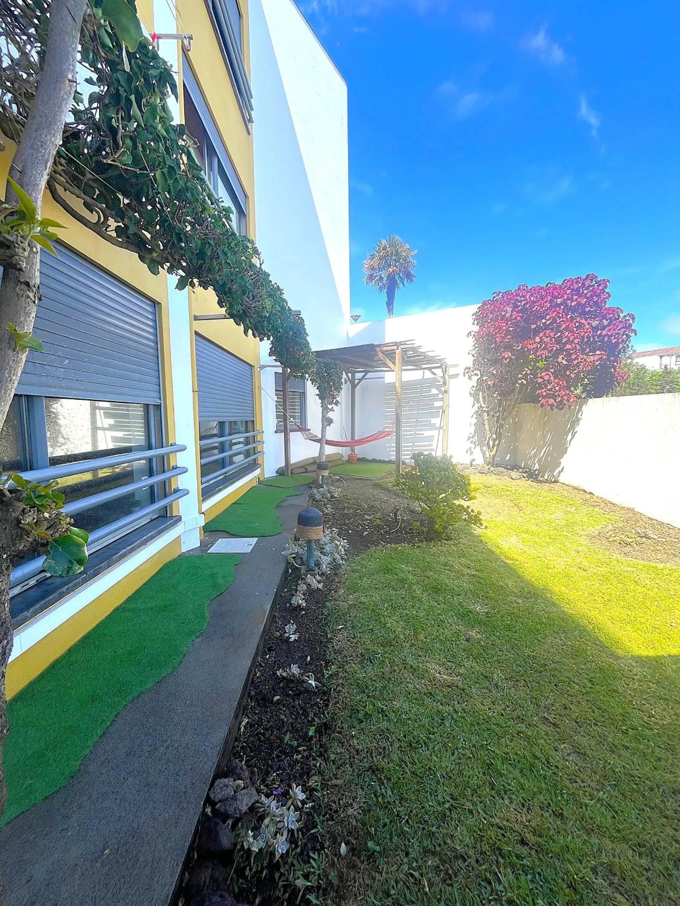 Garden in epicenter LAGOA