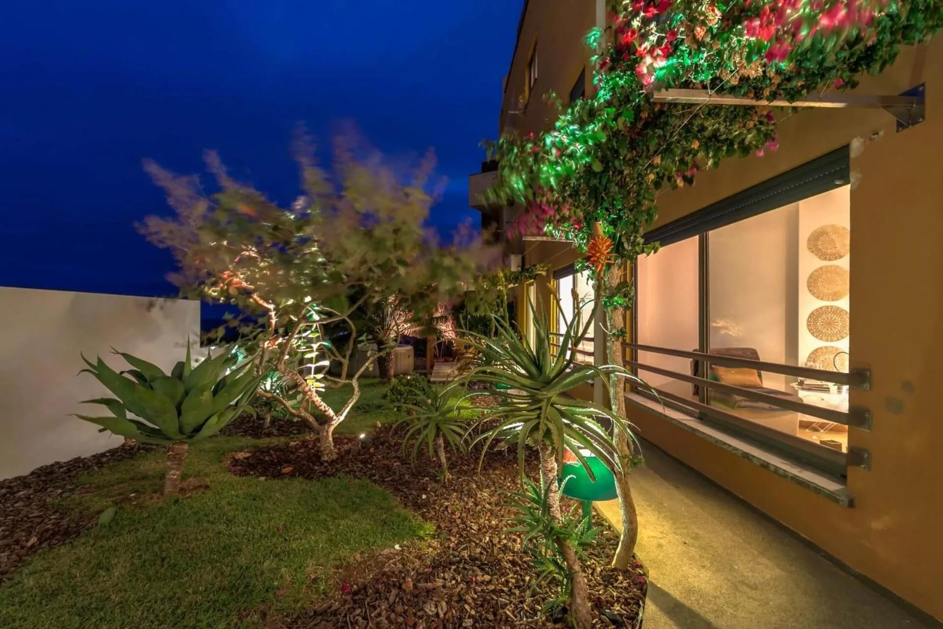 Garden in epicenter LAGOA