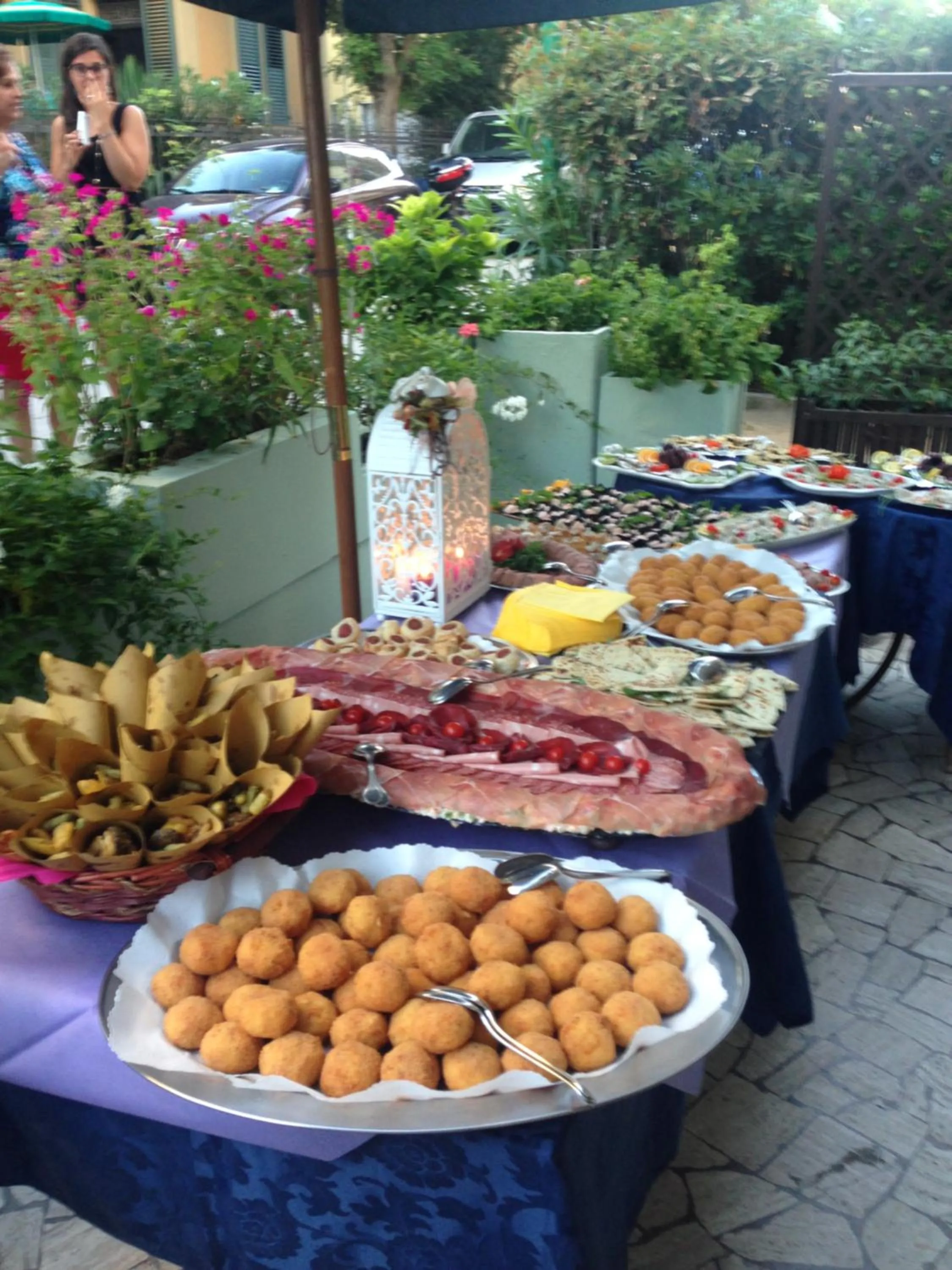 Food and drinks in Hotel Adria