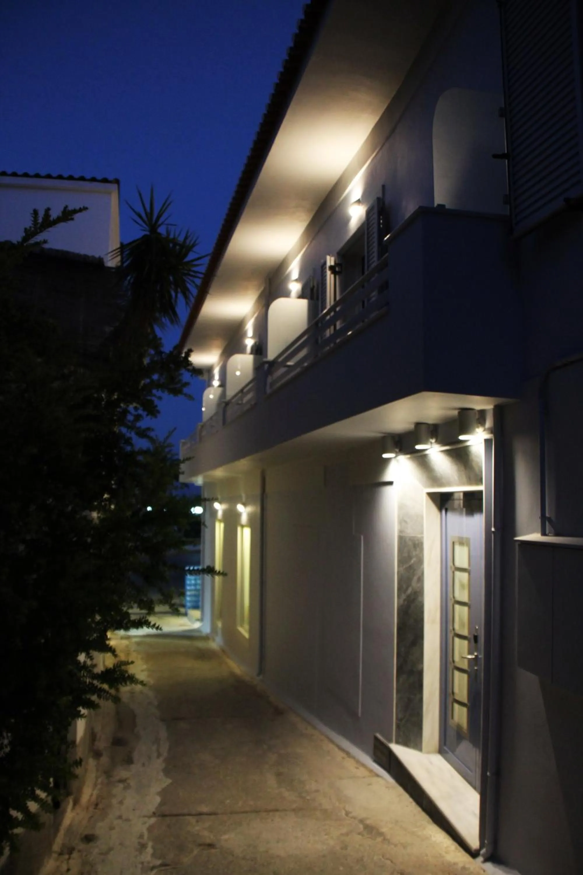 Facade/entrance in Angels